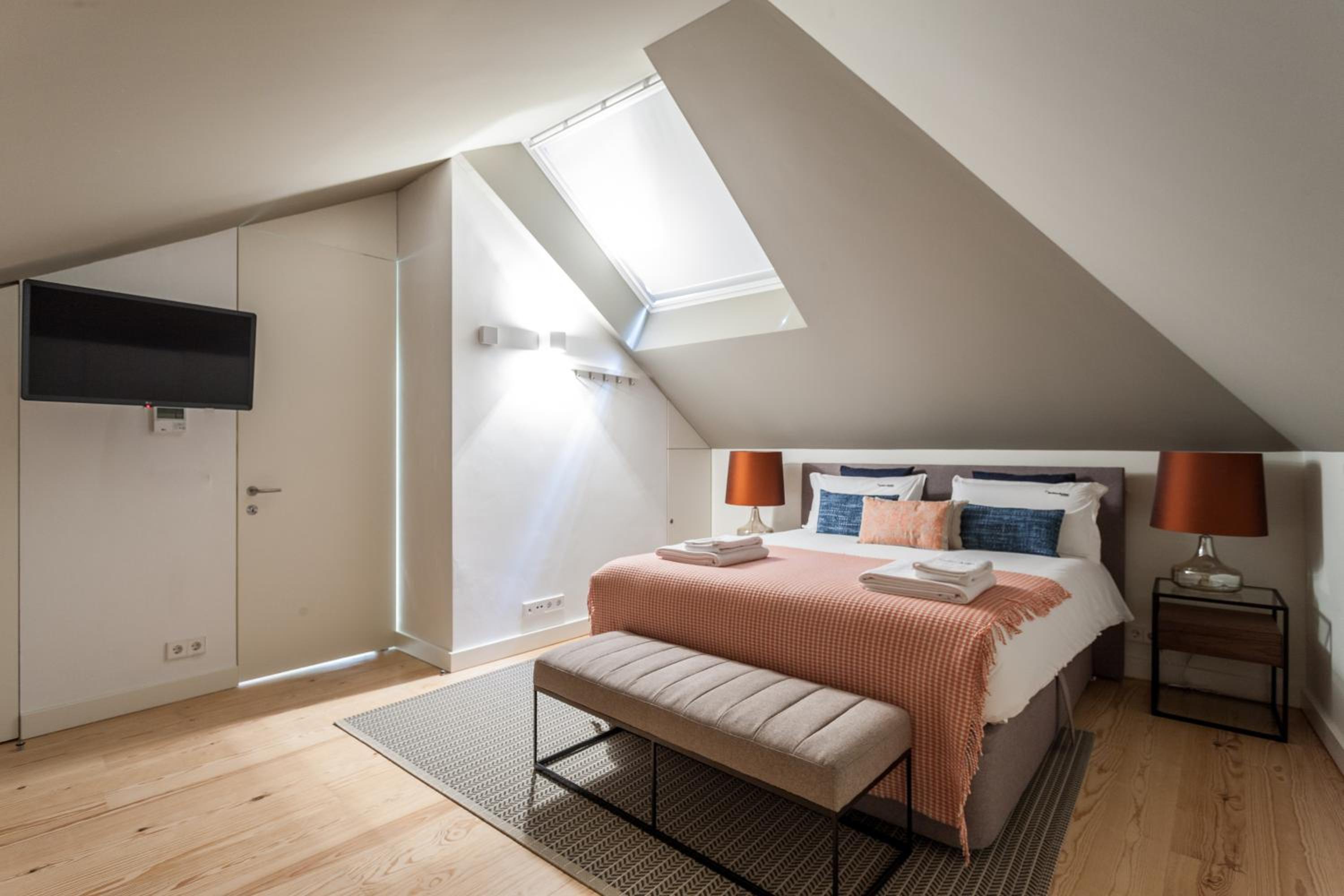FLH Bairro Alto Design Flat view 3