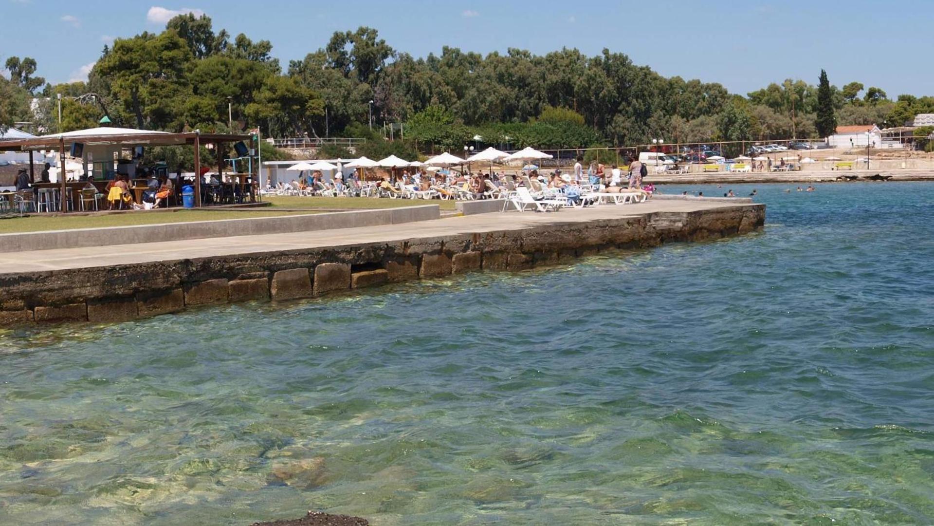Seaside Paradise - Elegant & Modern Apartment in Nea Makri view 4