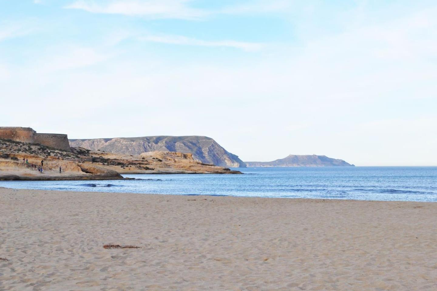 Moderno apartamento con vistas al mar