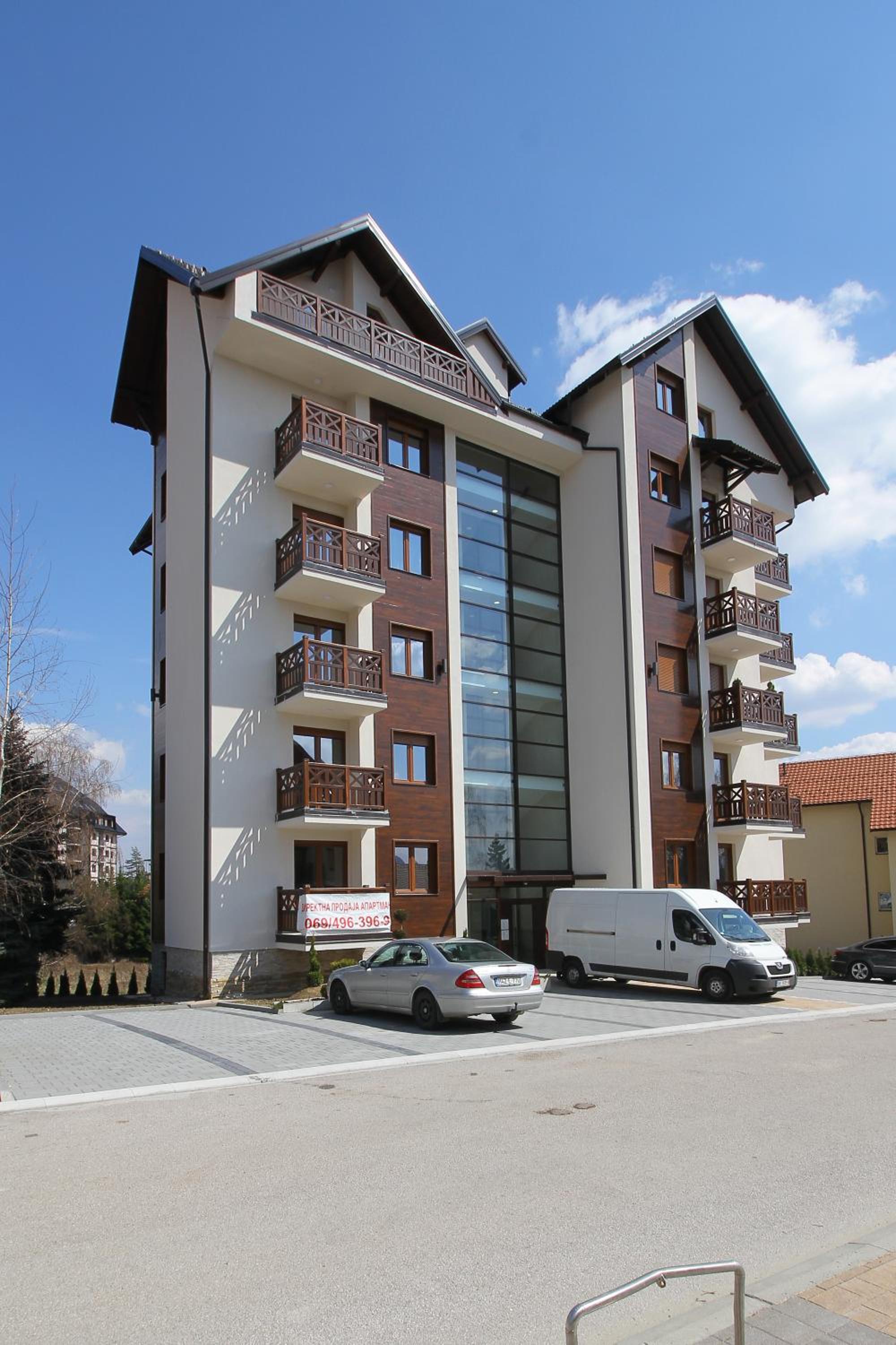 Photo 12