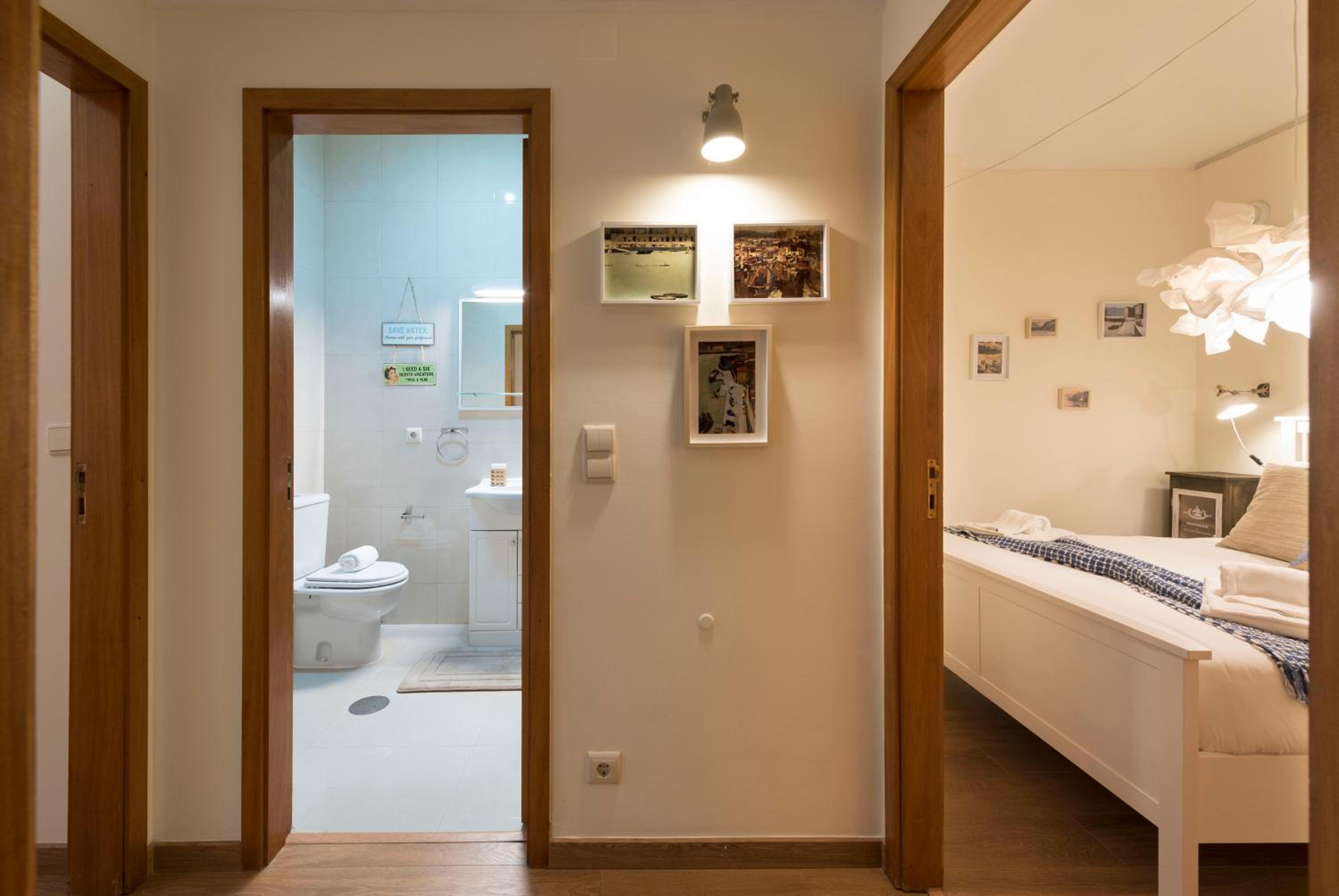 LovelyStay - The Porto Getaway w/ Free Parking view 5