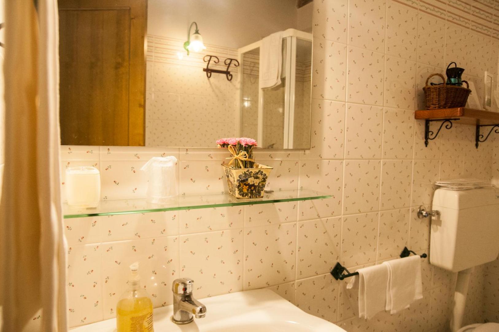 Antico Borgo Etneo Country Hotel