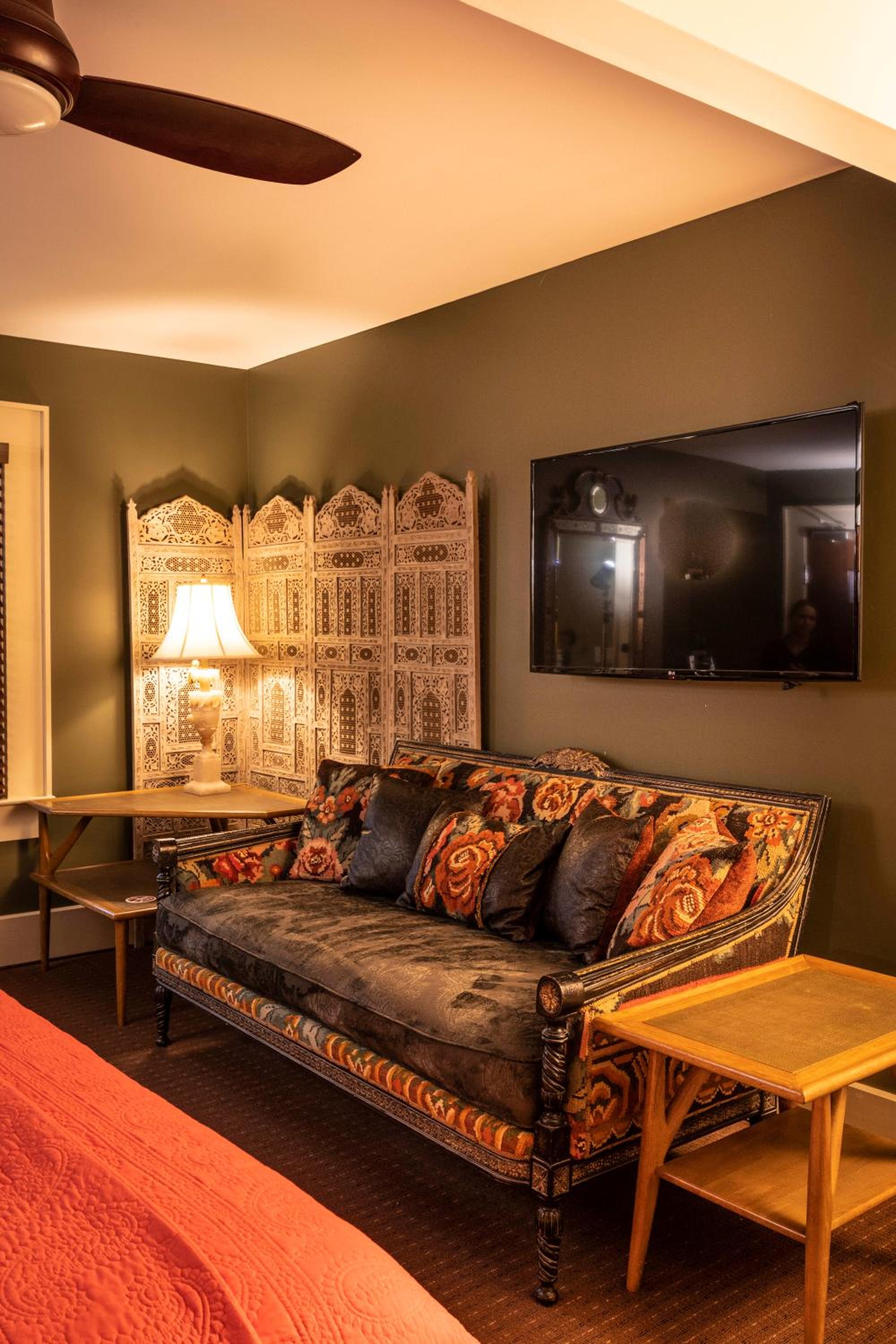 Hotel Broad Ripple