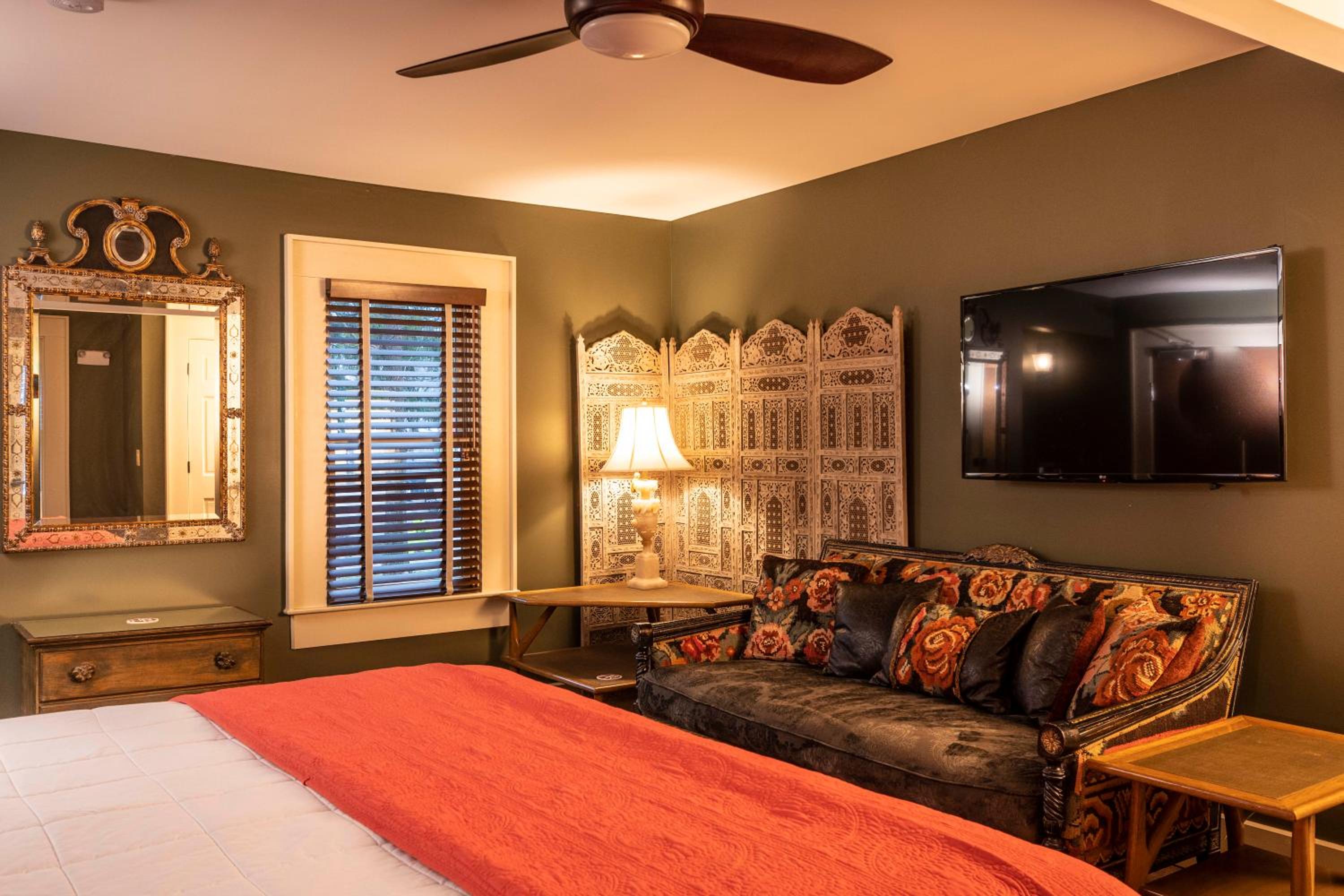 Hotel Broad Ripple