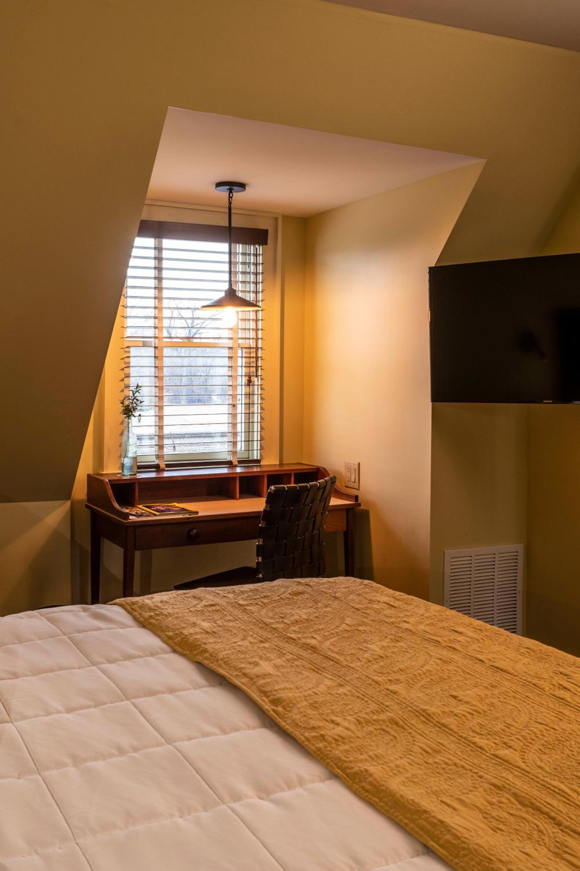 Hotel Broad Ripple