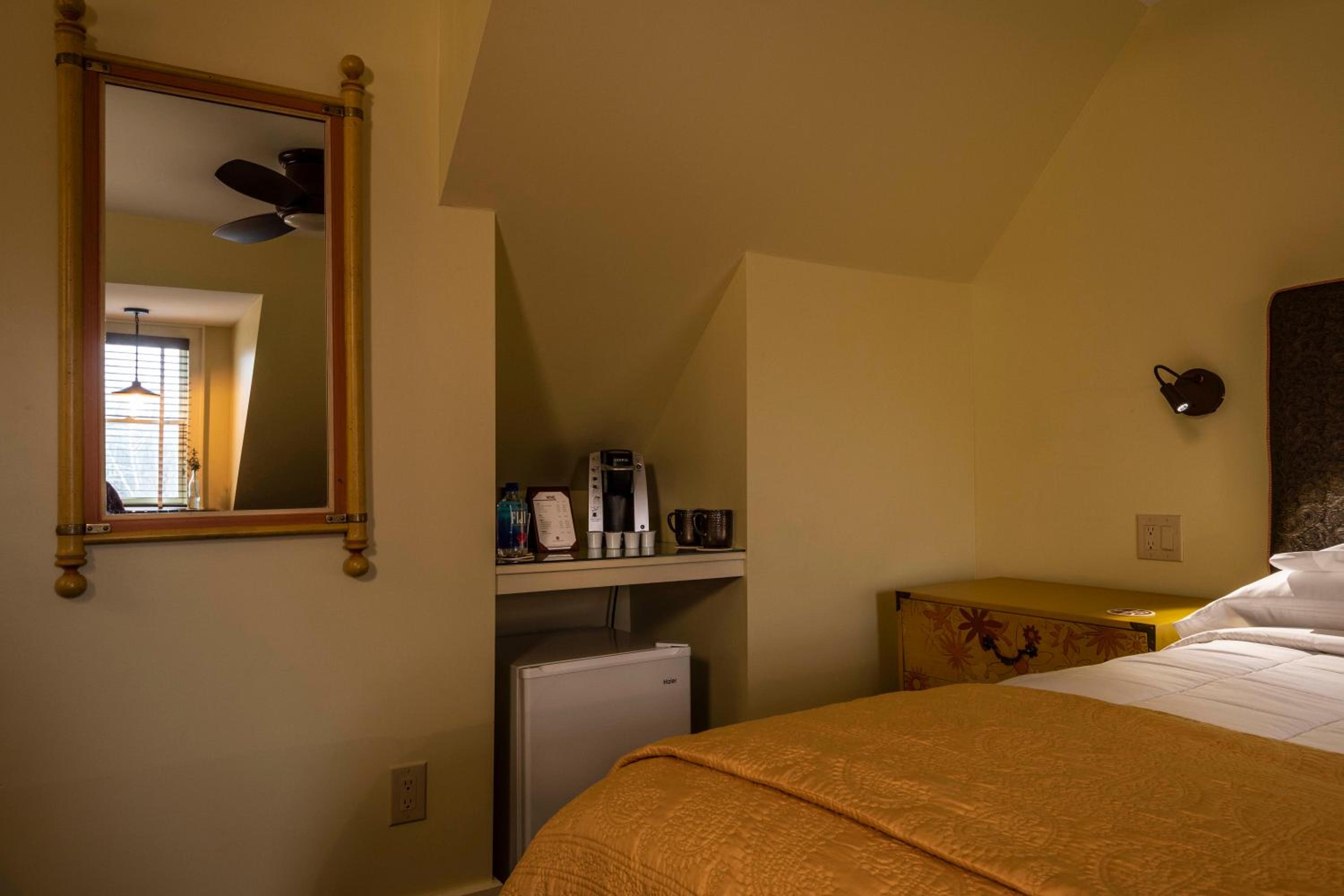 Hotel Broad Ripple