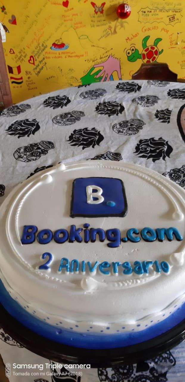 Hostal y cabinas anita-and rafting tour!