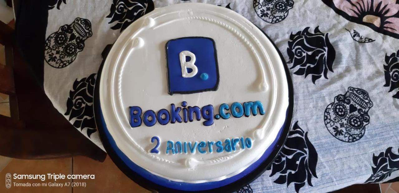 Hostal y cabinas anita-and rafting tour!