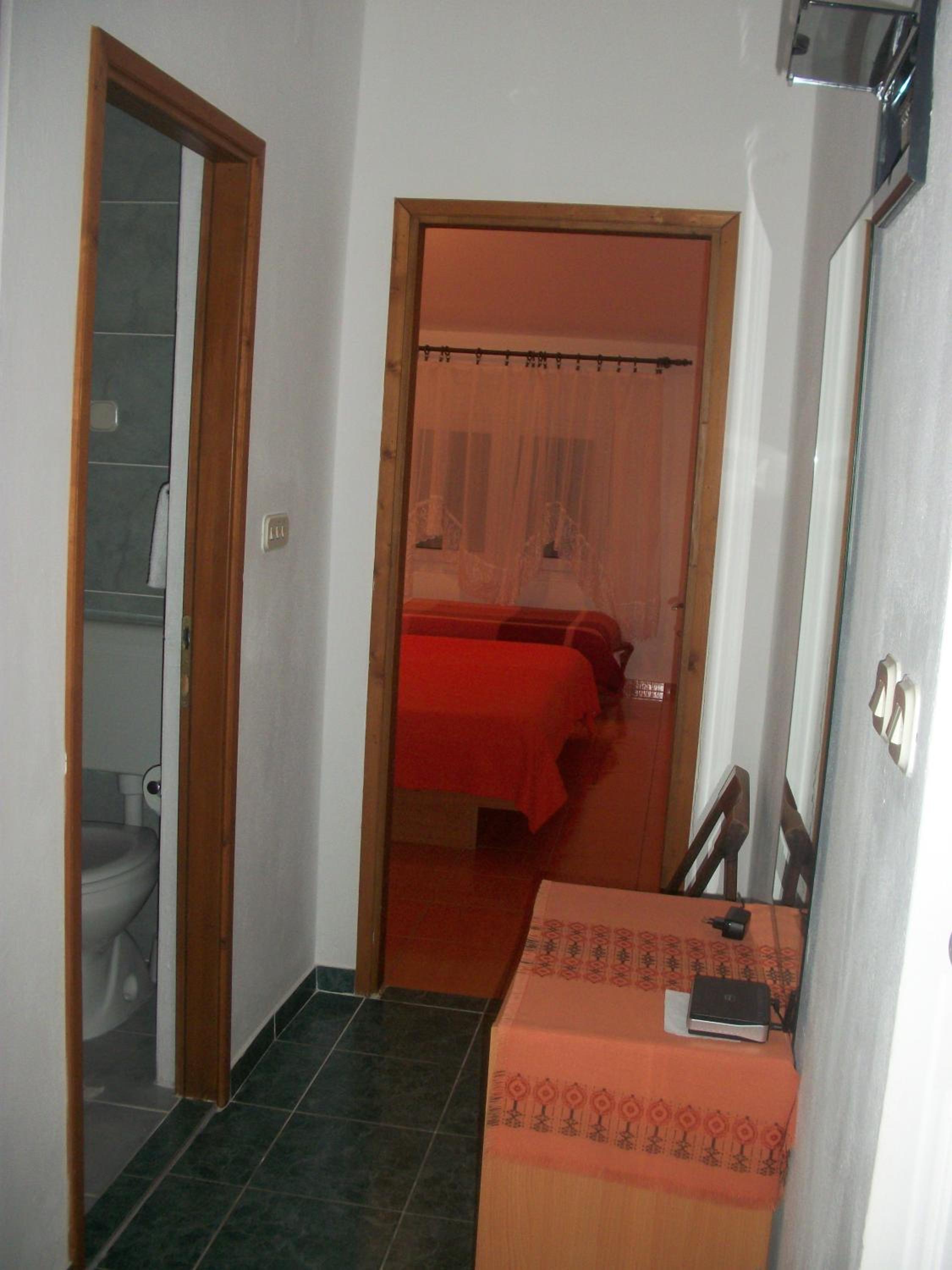 Photo 51