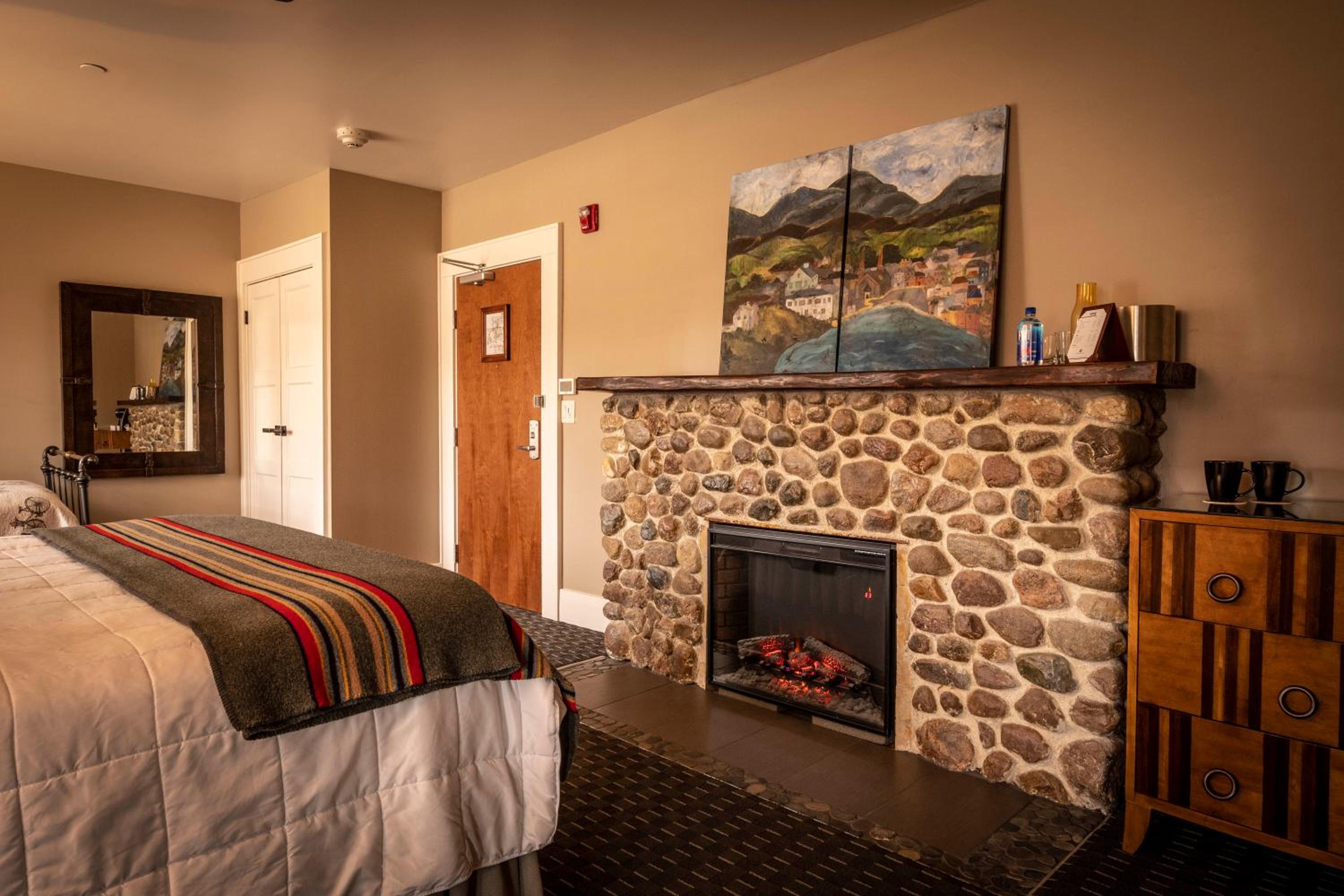 Hotel Broad Ripple