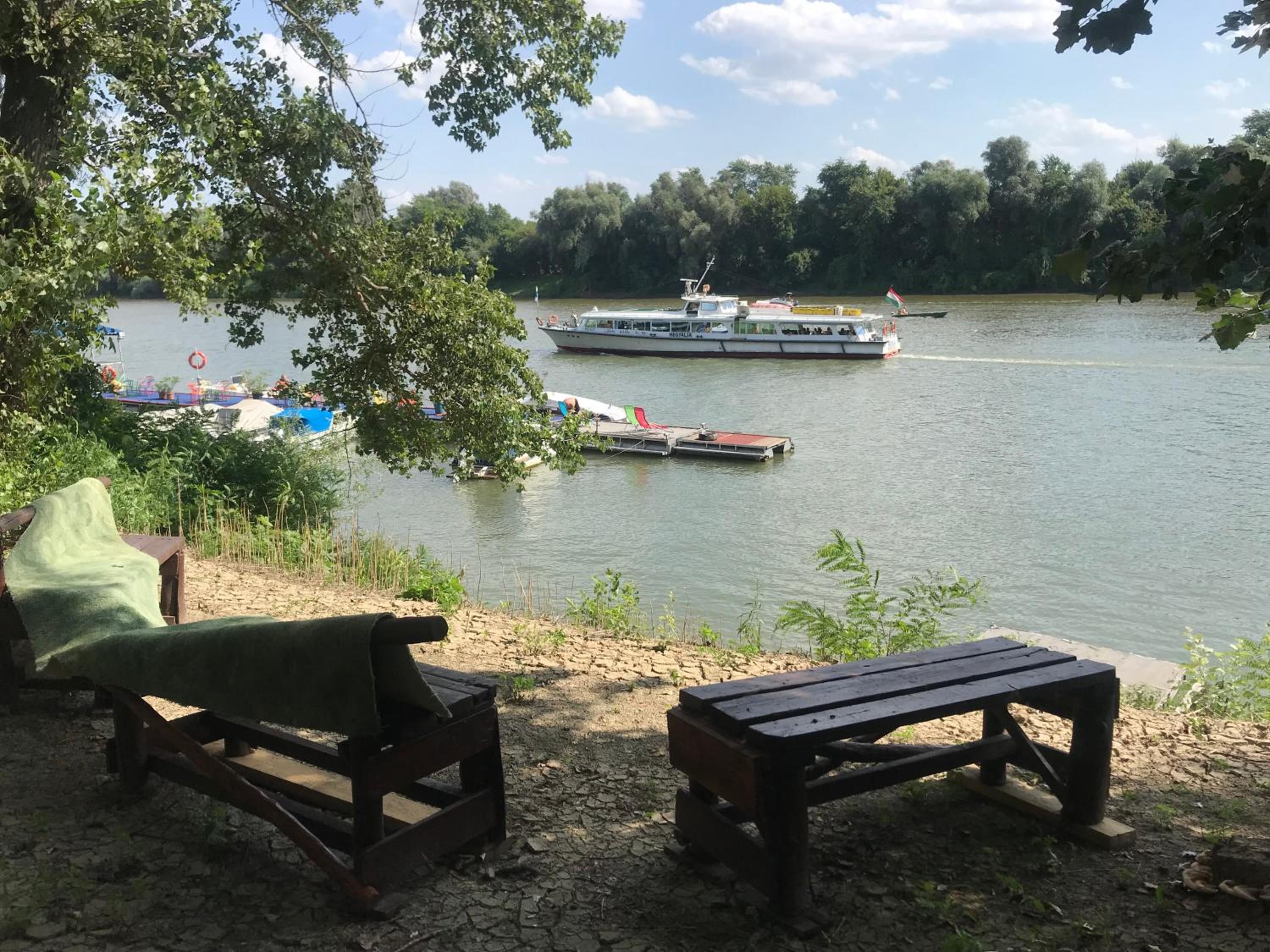 Tisza-beach wild camping 5 view 3
