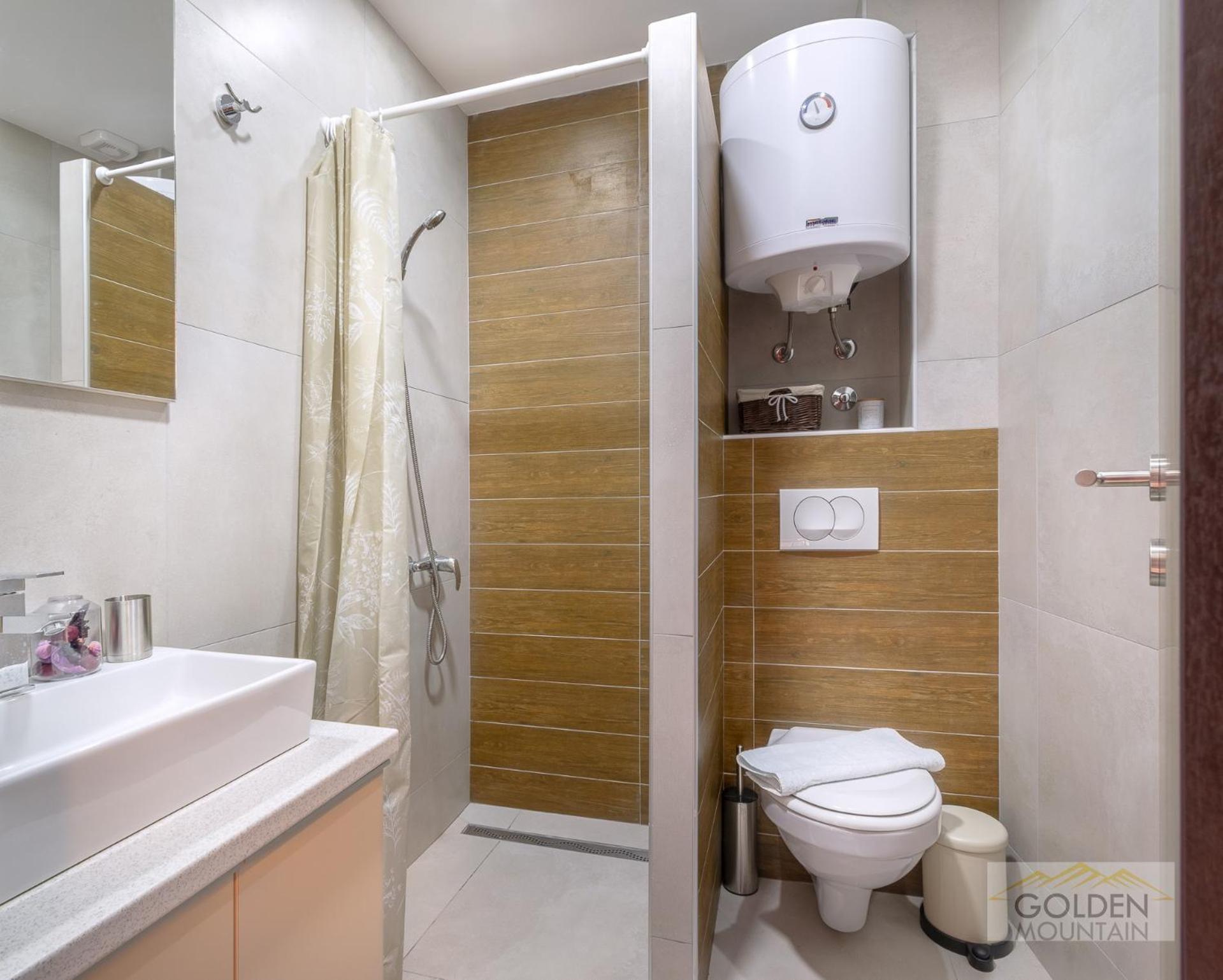 Apartments Gold Lux view 2