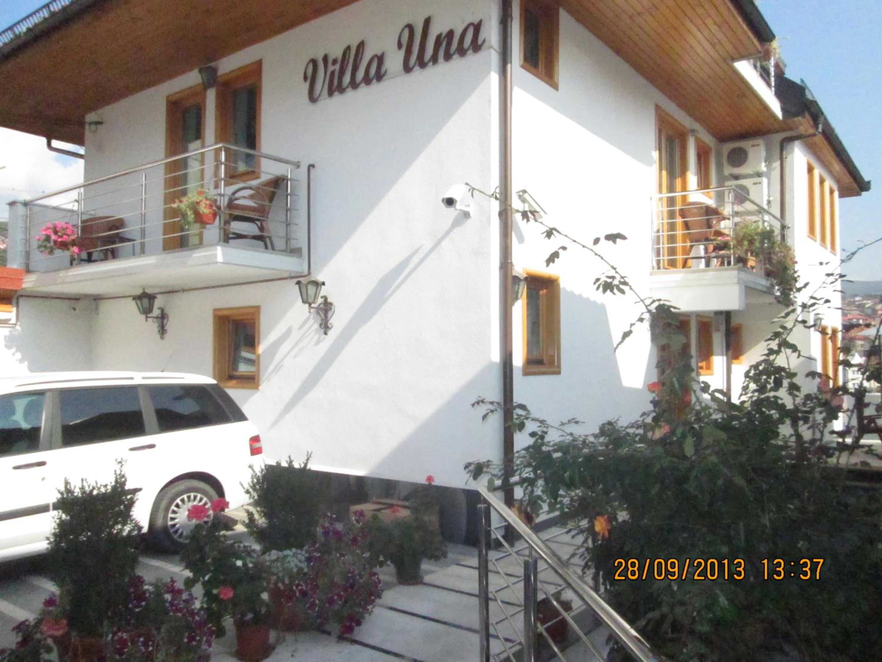 Villa Una