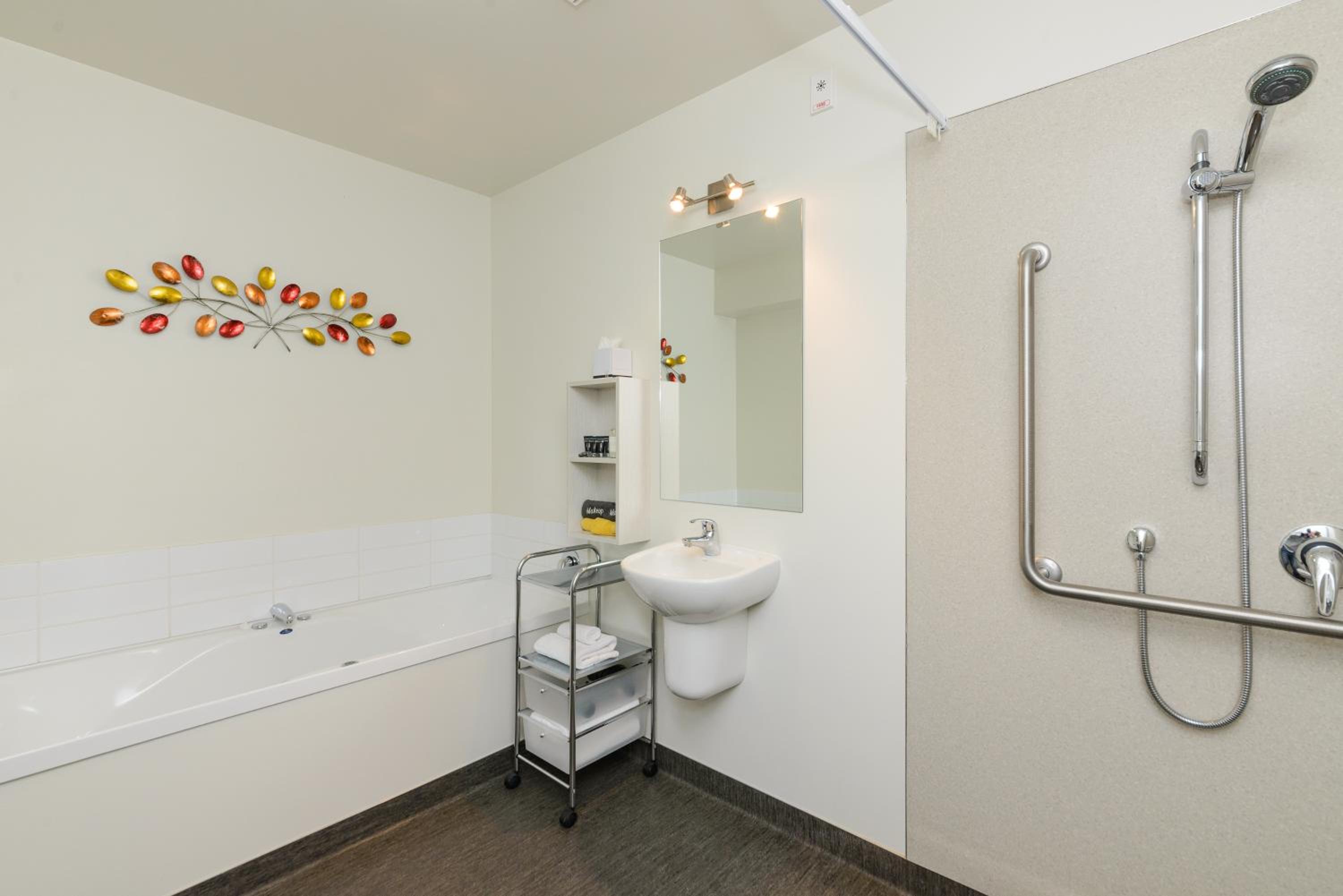 Ellena Court Motel