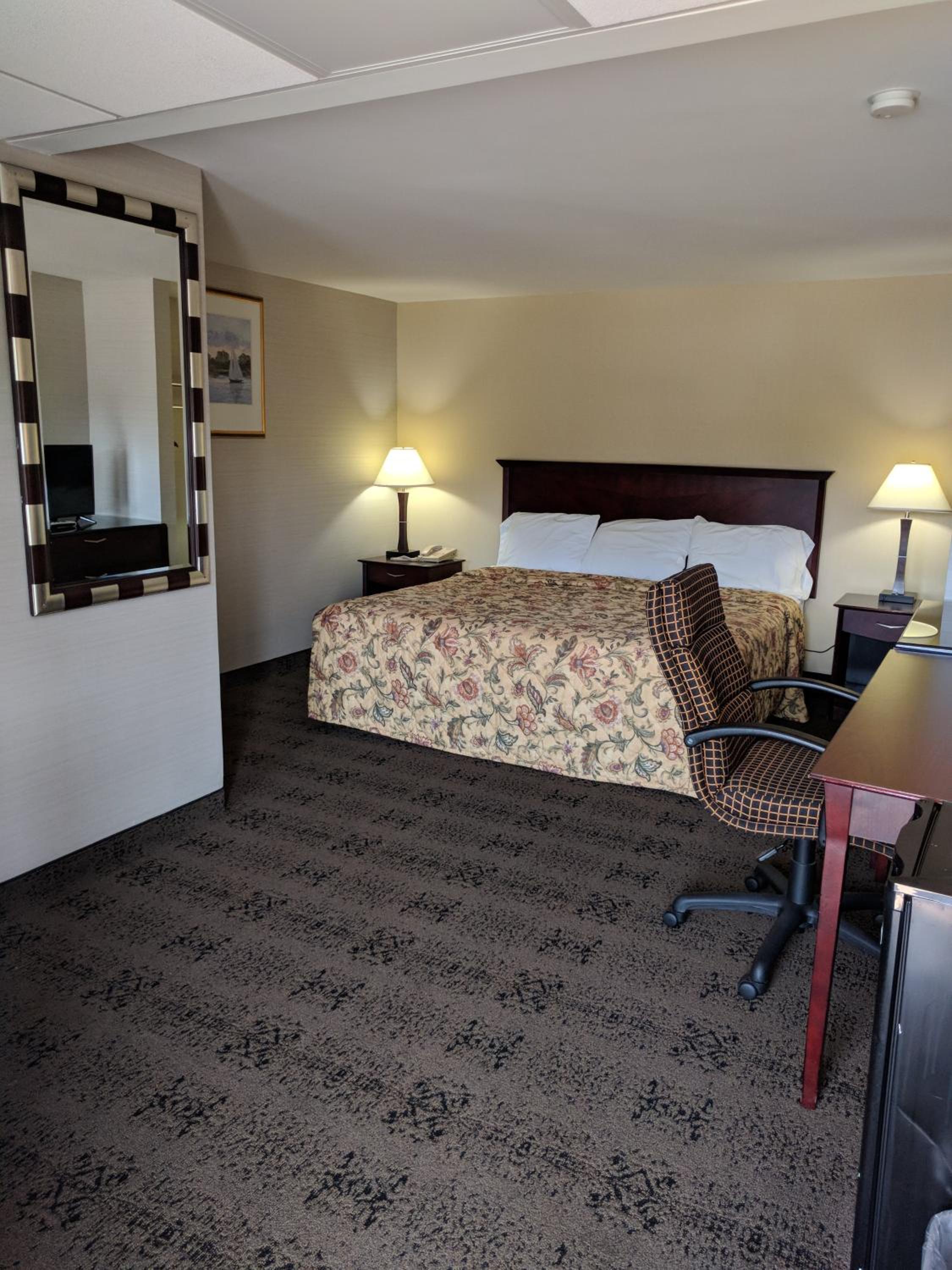 Knights Inn Pine Grove I-81 Exit 100 view 3