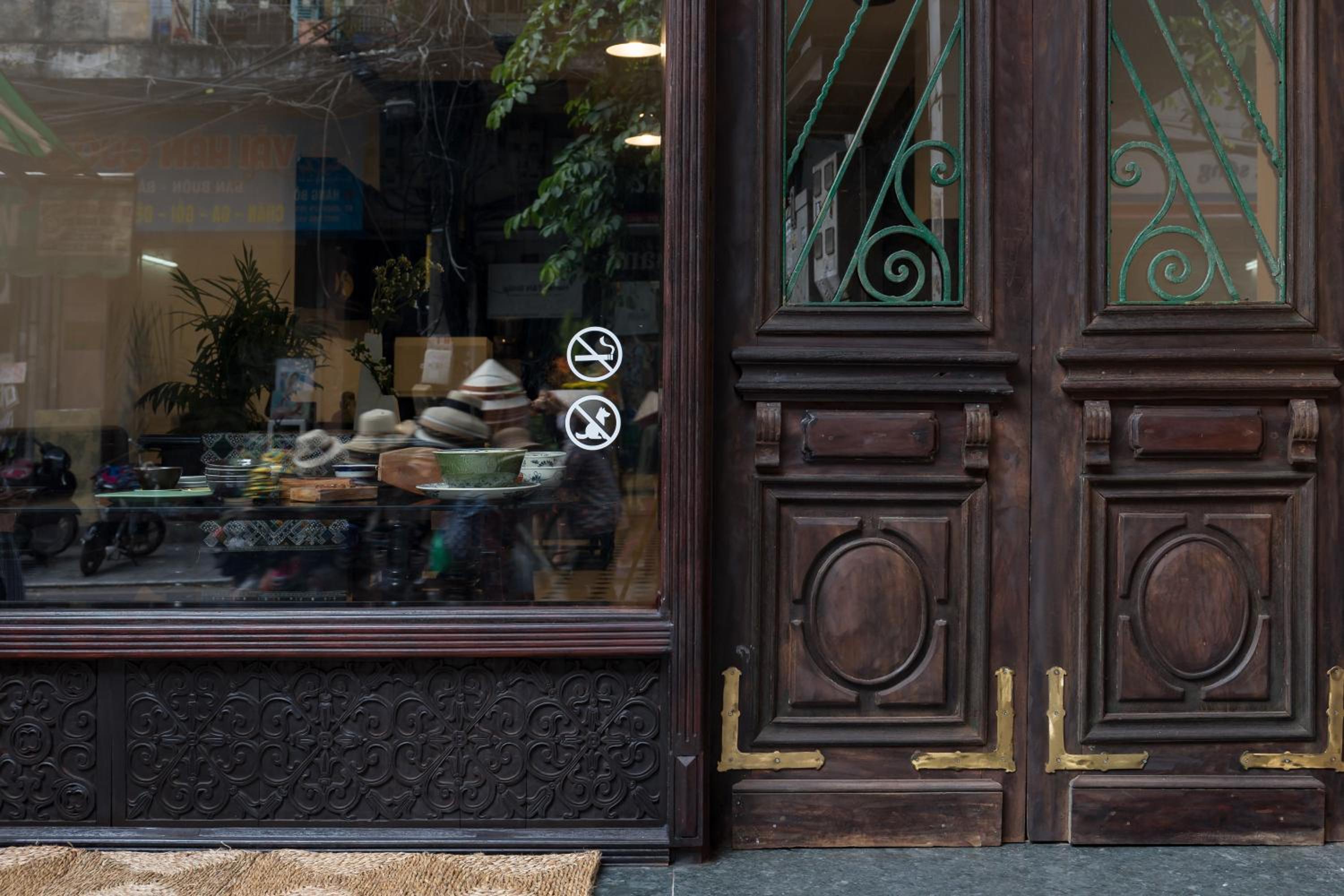 Centraltique Downtown - Bespoke Colonial House Near Hoan Kiem Lake