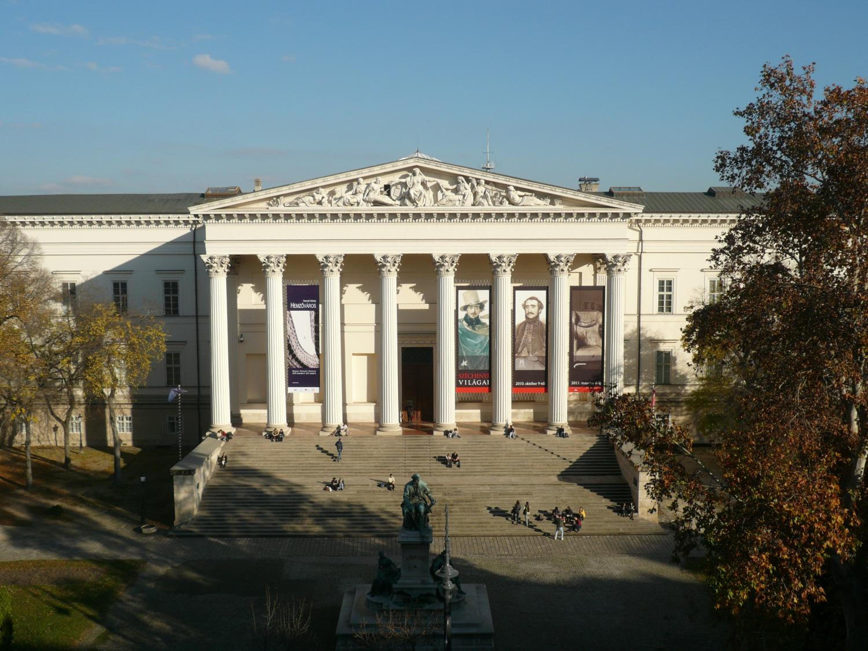 Museum View Apartment