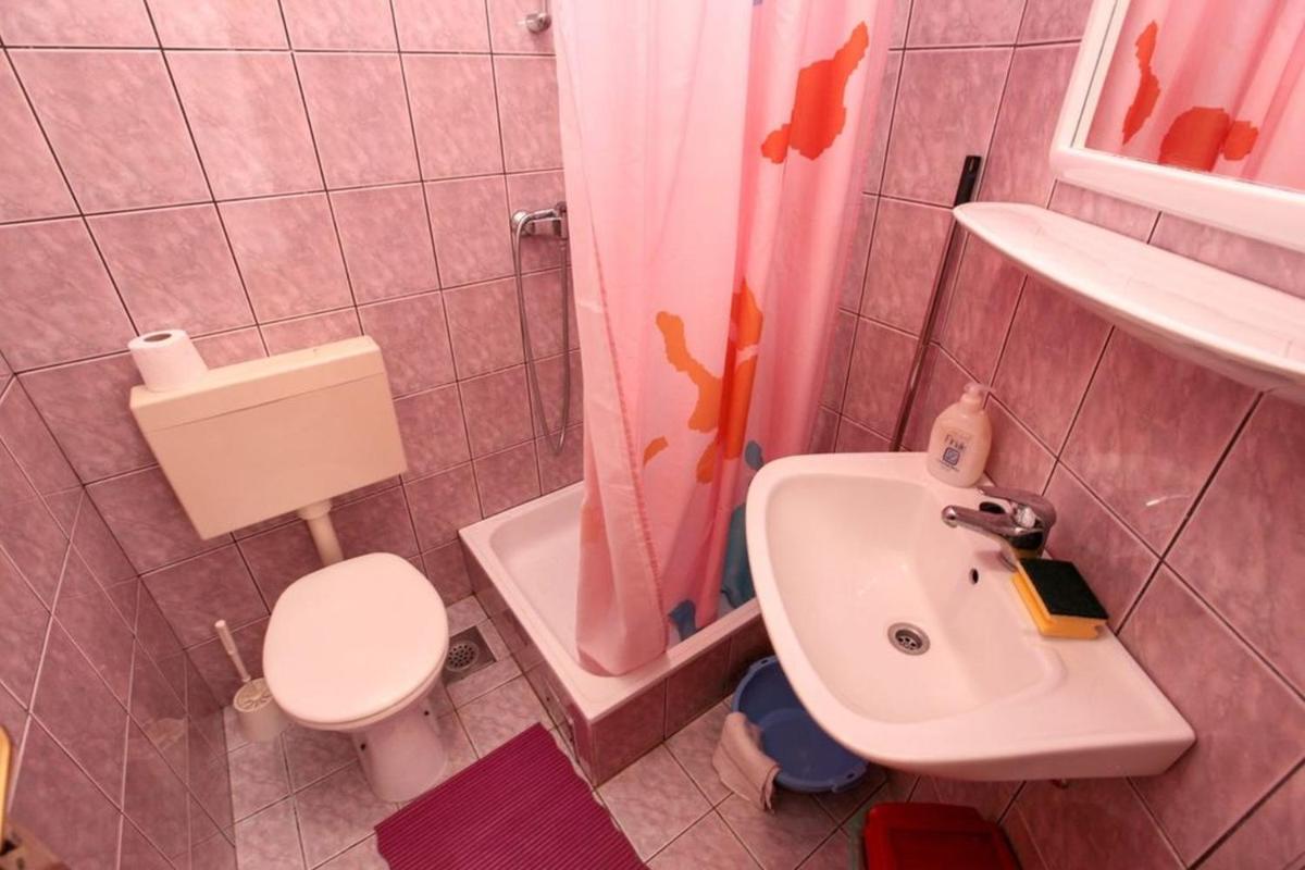Photo 34