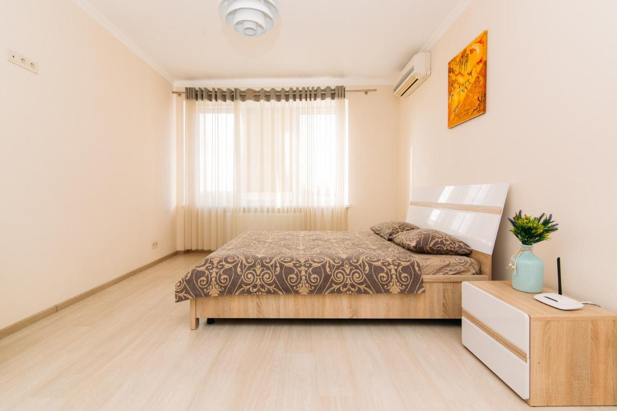 Luxury Studio Apart-Hotel in Centre 2 Room view 5