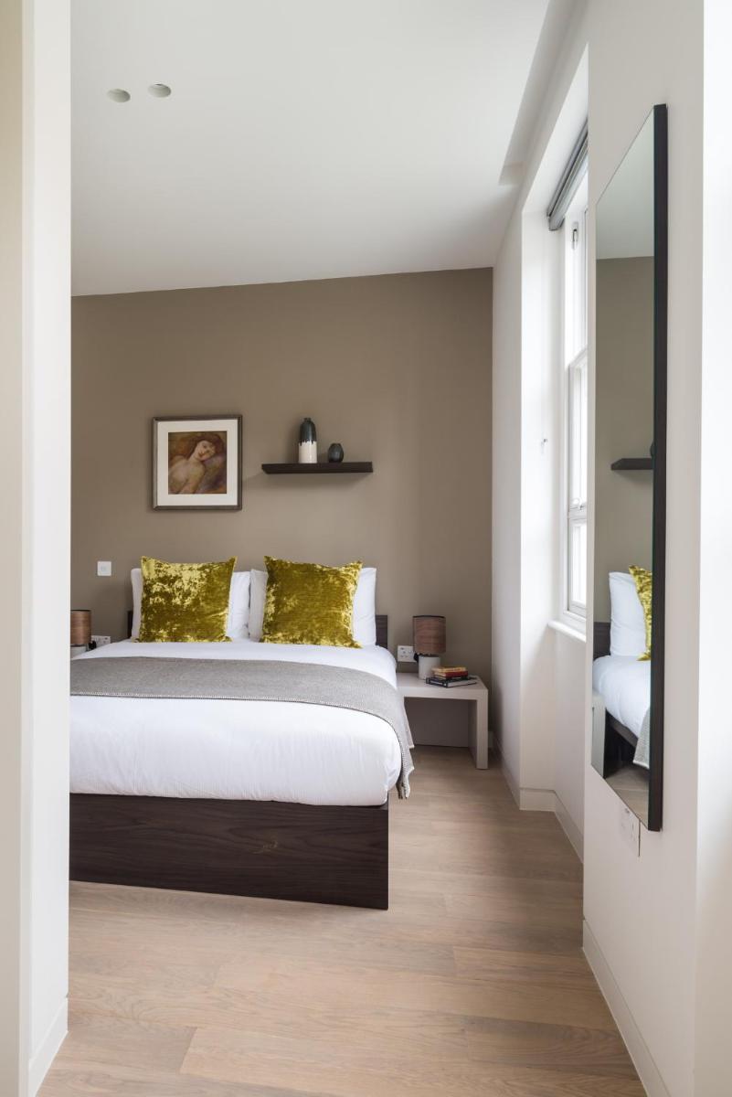 Mirabilis Apartments, Wells Court