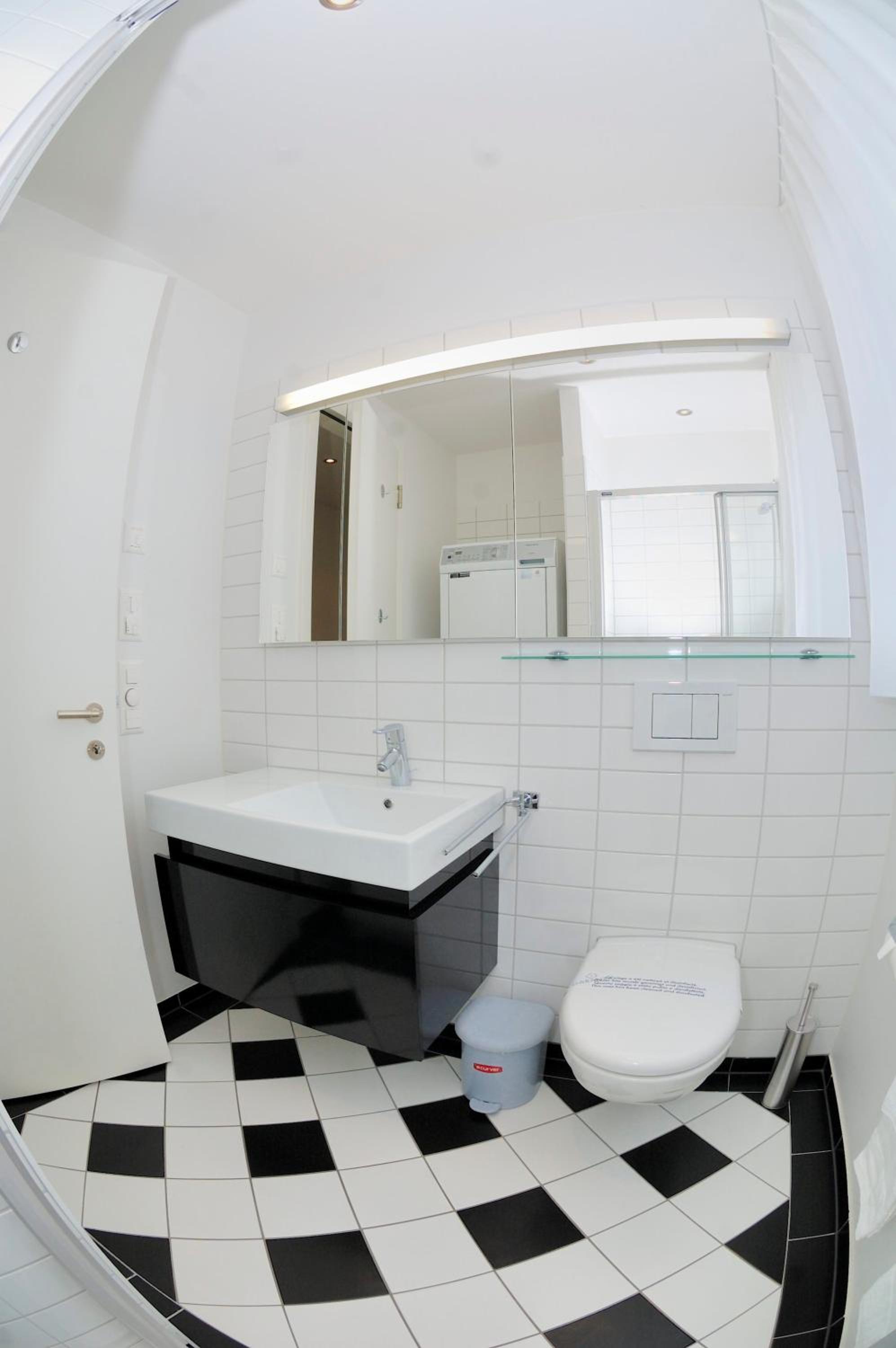 Stylish 1BR near lake and Opera - Flower 52