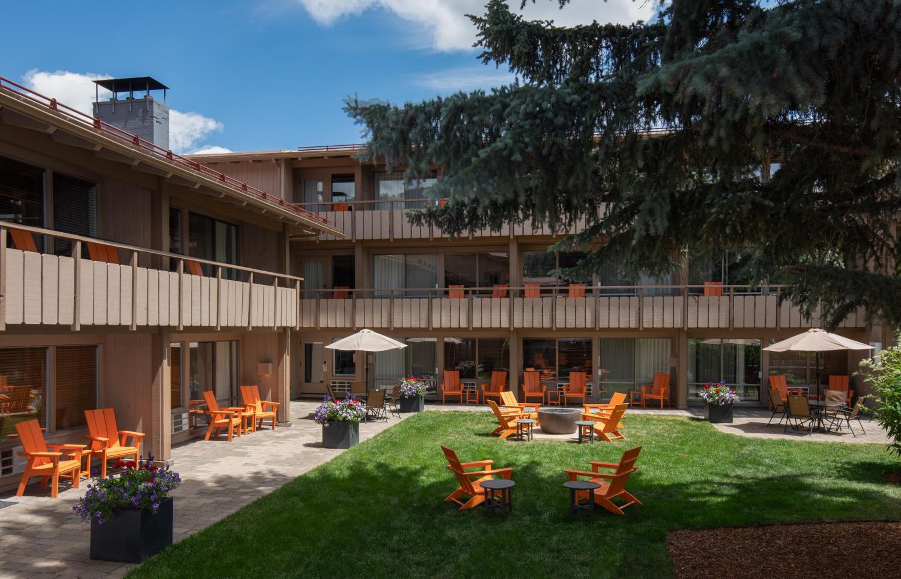 Ketchum Vacations - Tamarack Lodge - Property Image 7