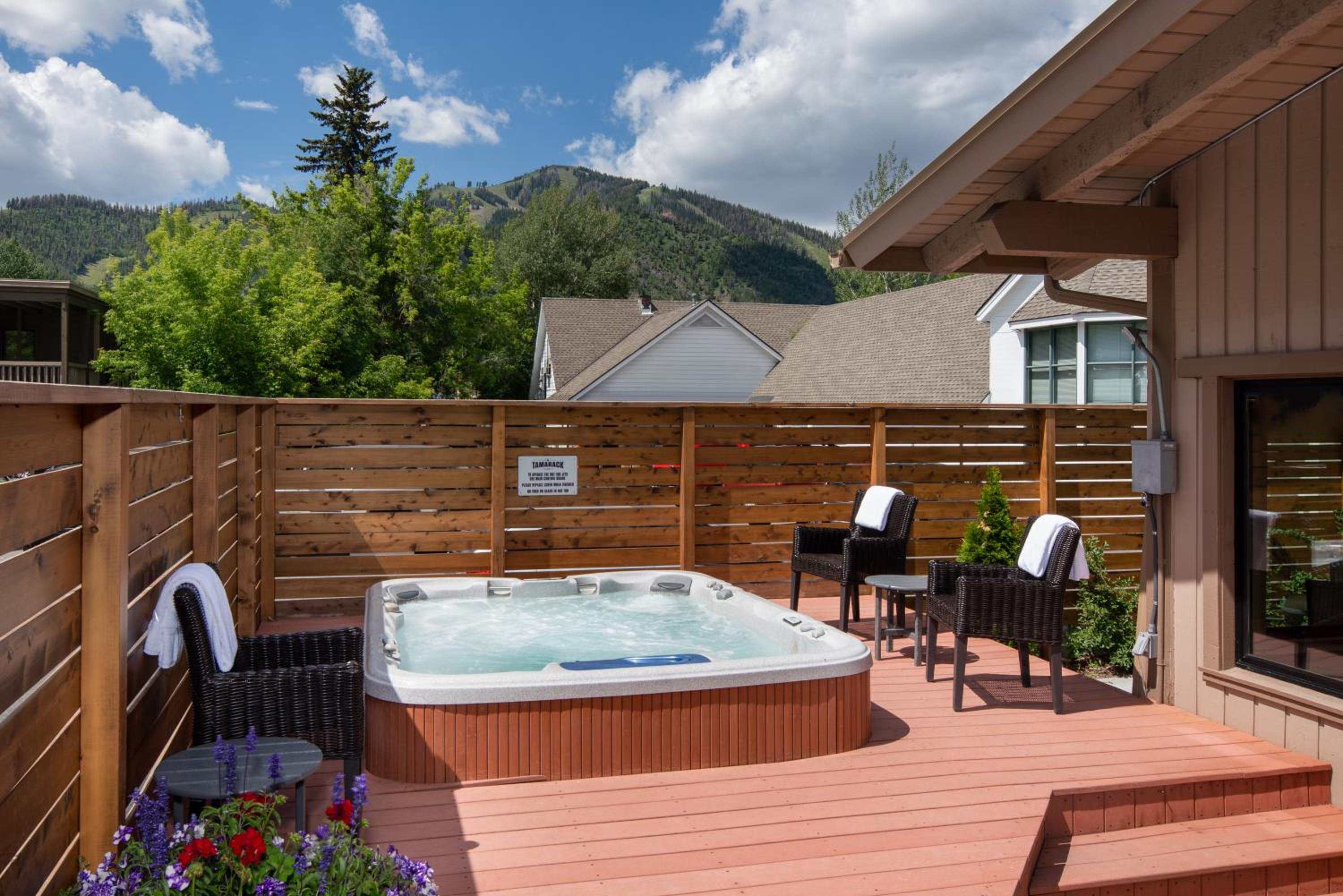 Ketchum Vacations - Tamarack Lodge - Property Image 3