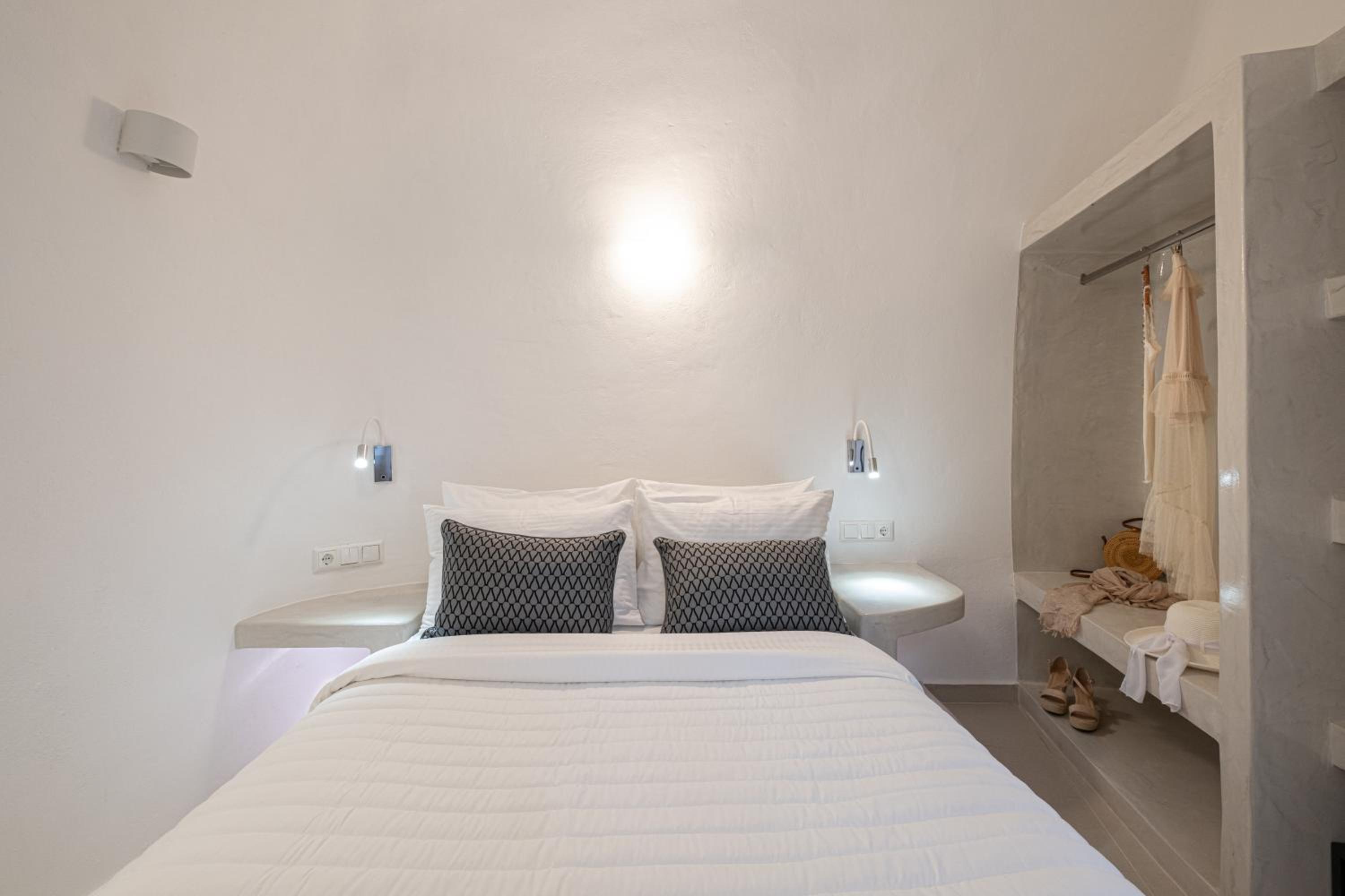 Santoterra Antigua Suites