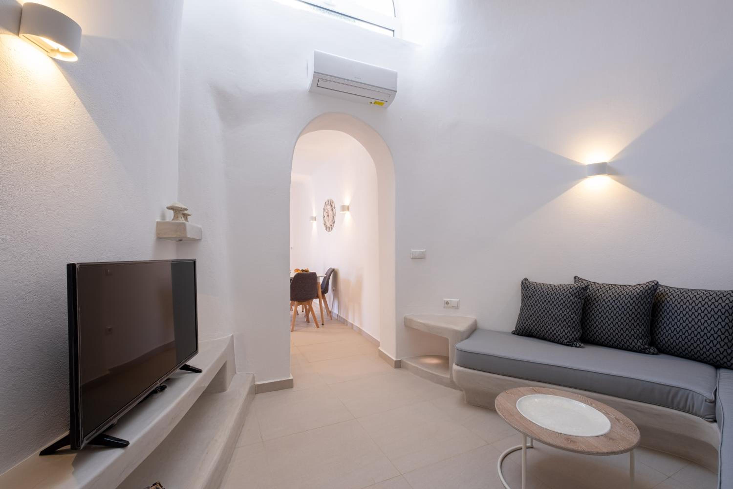 Santoterra Antigua Suites