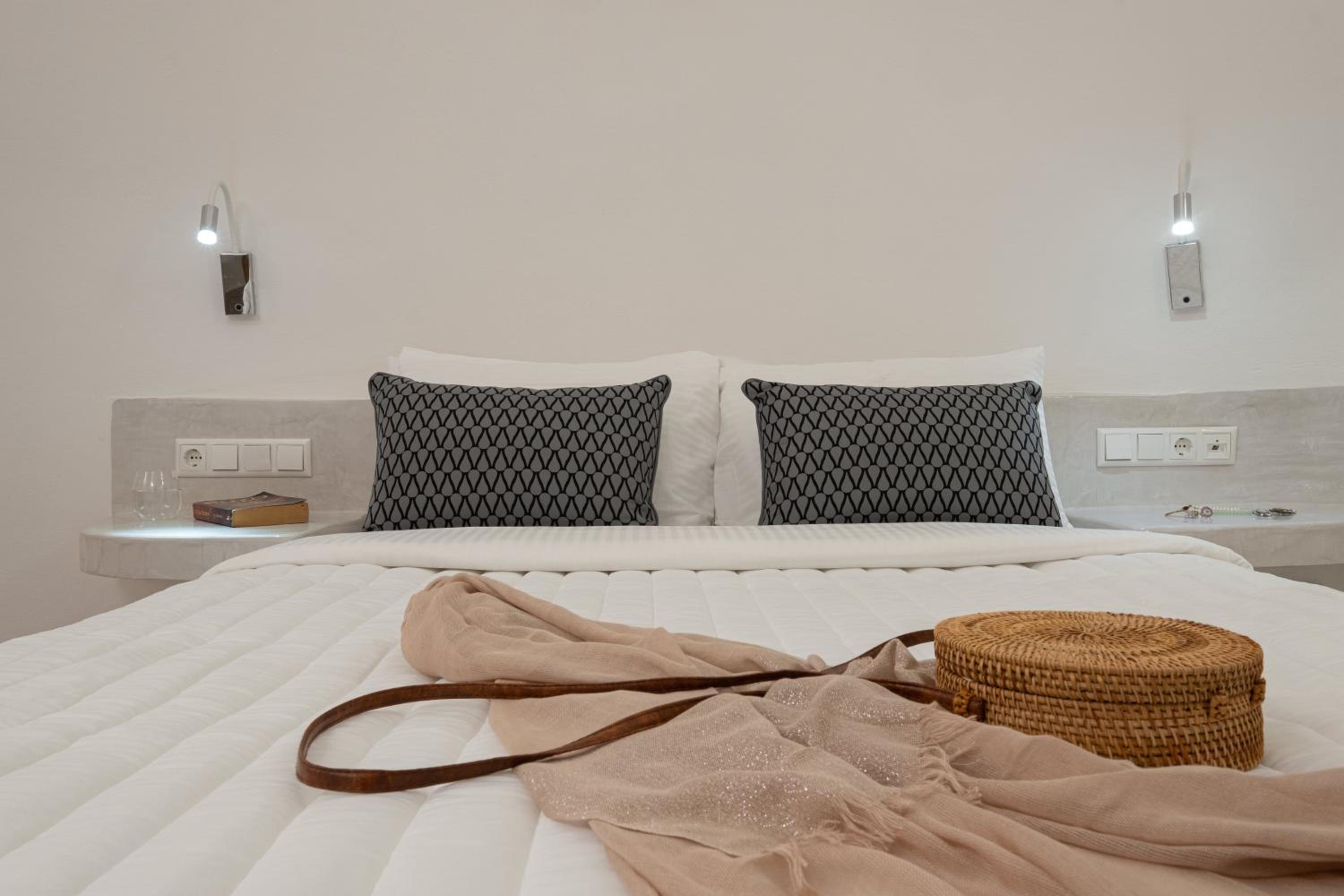 Santoterra Antigua Suites