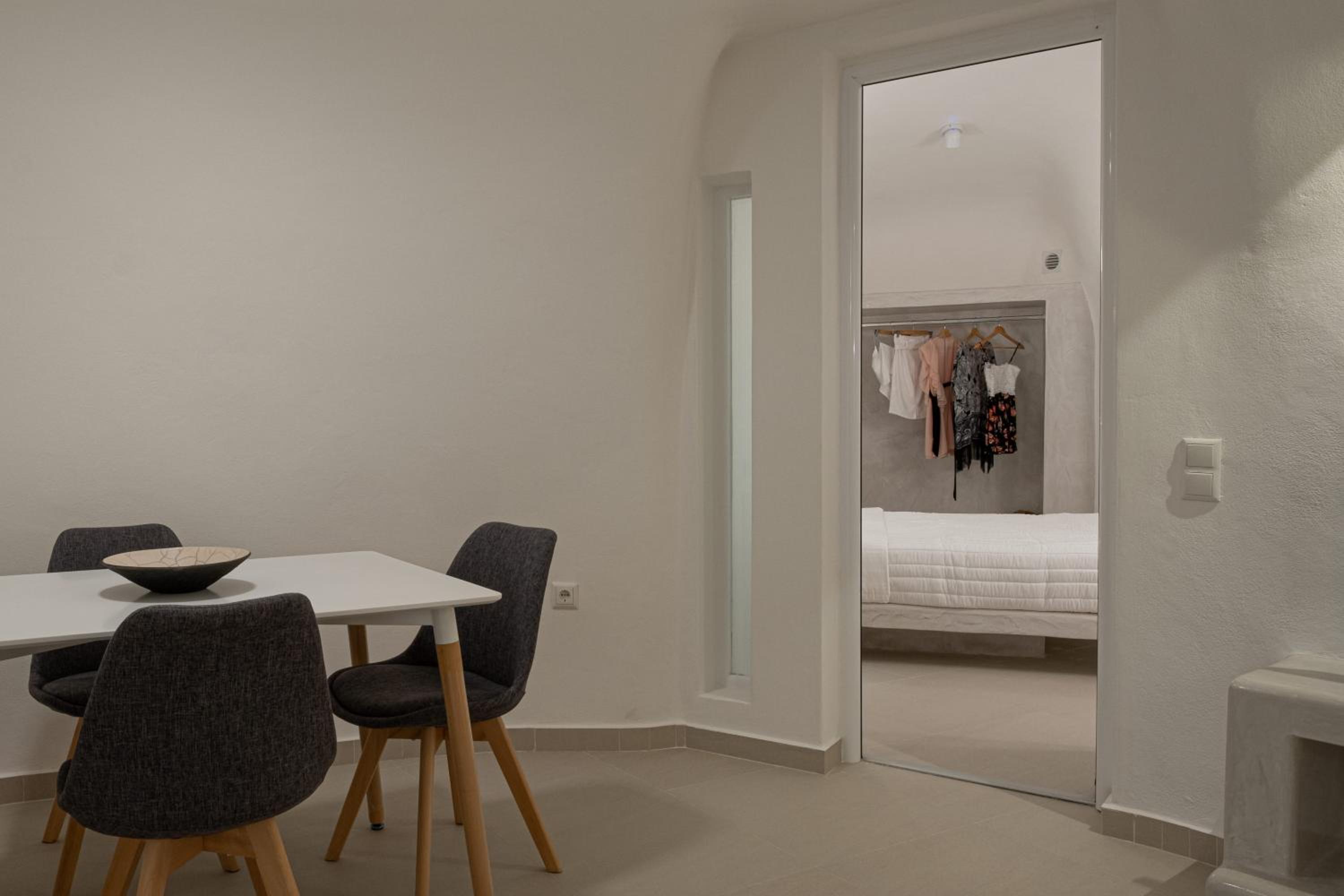 Santoterra Antigua Suites
