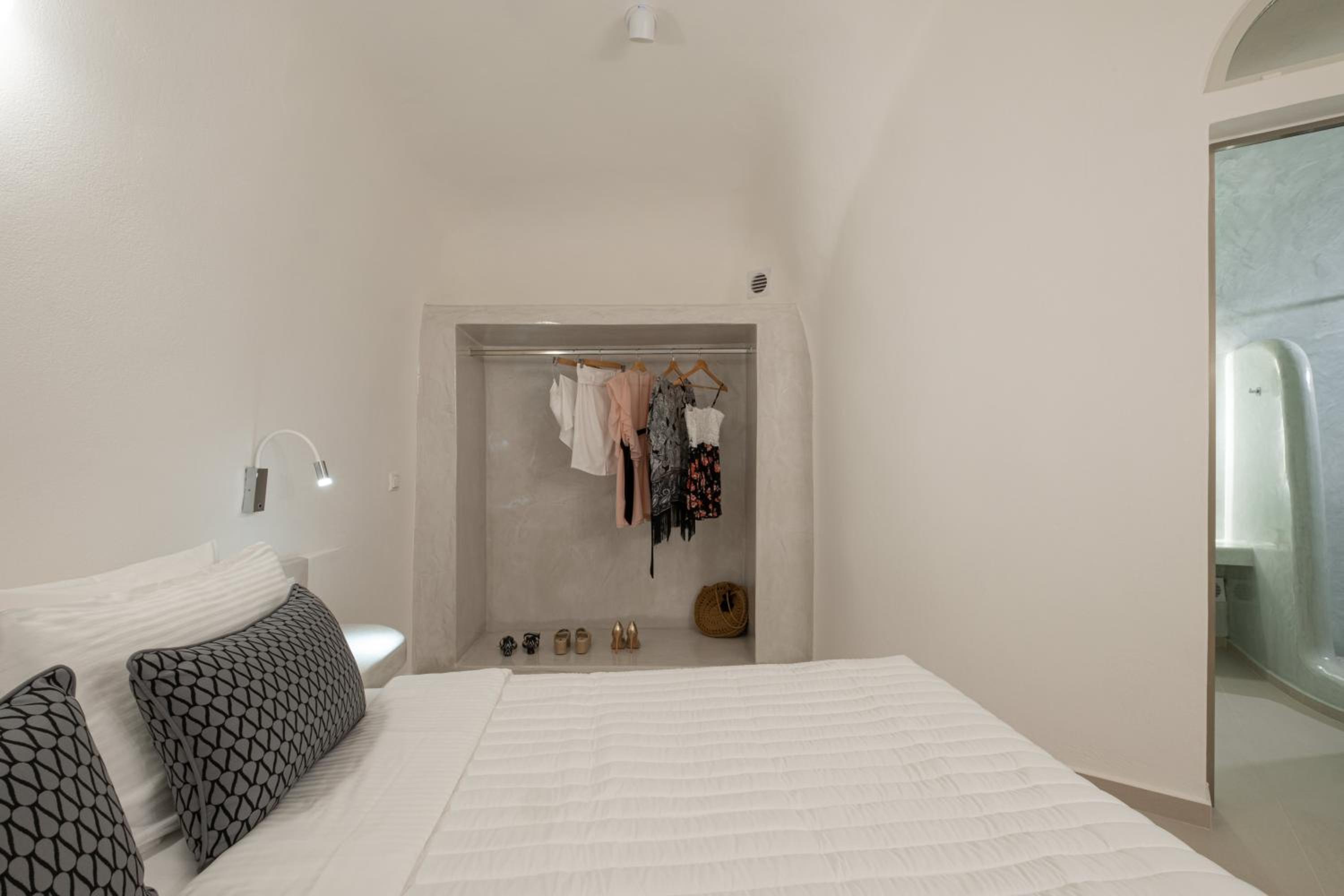 Santoterra Antigua Suites