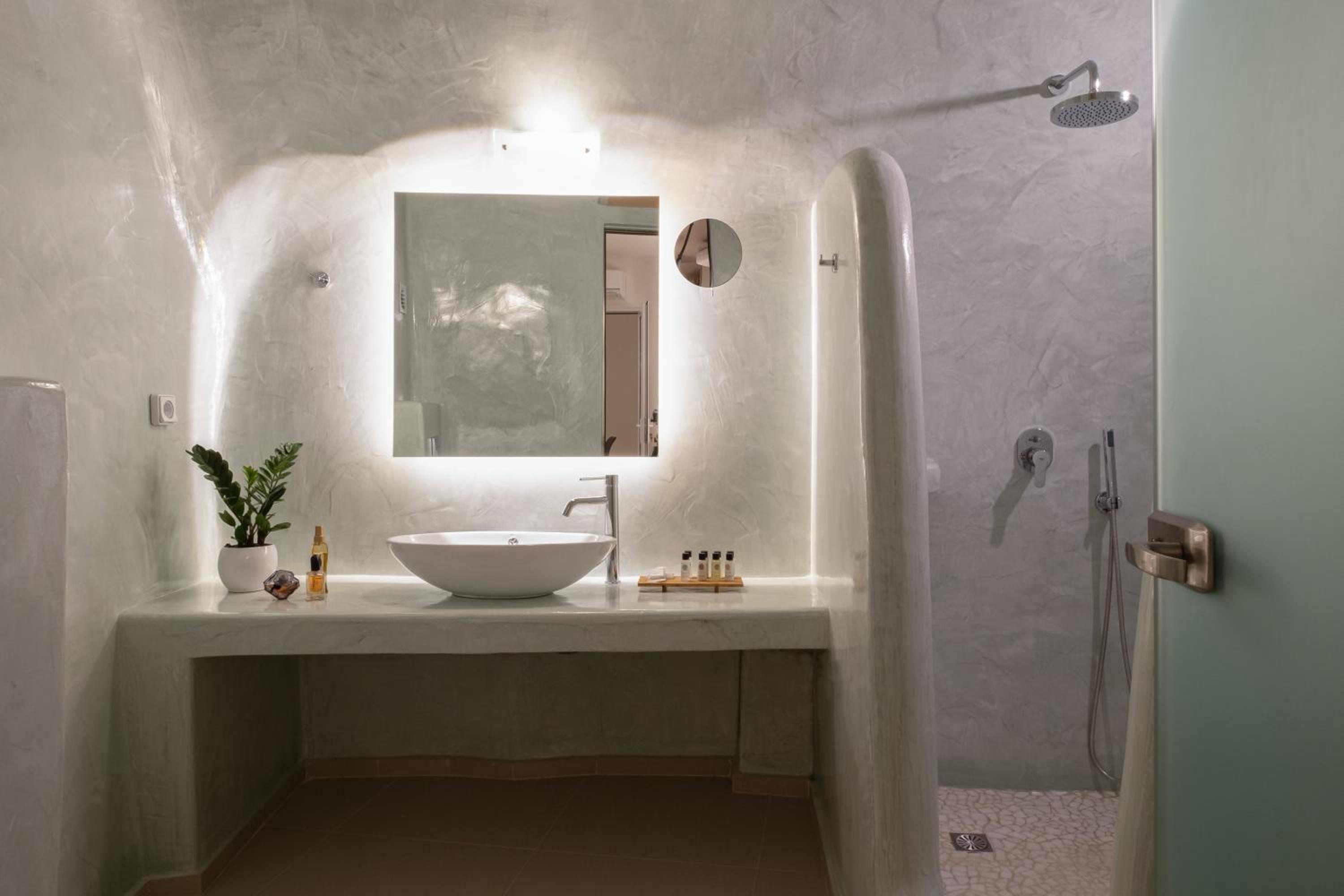 Santoterra Antigua Suites