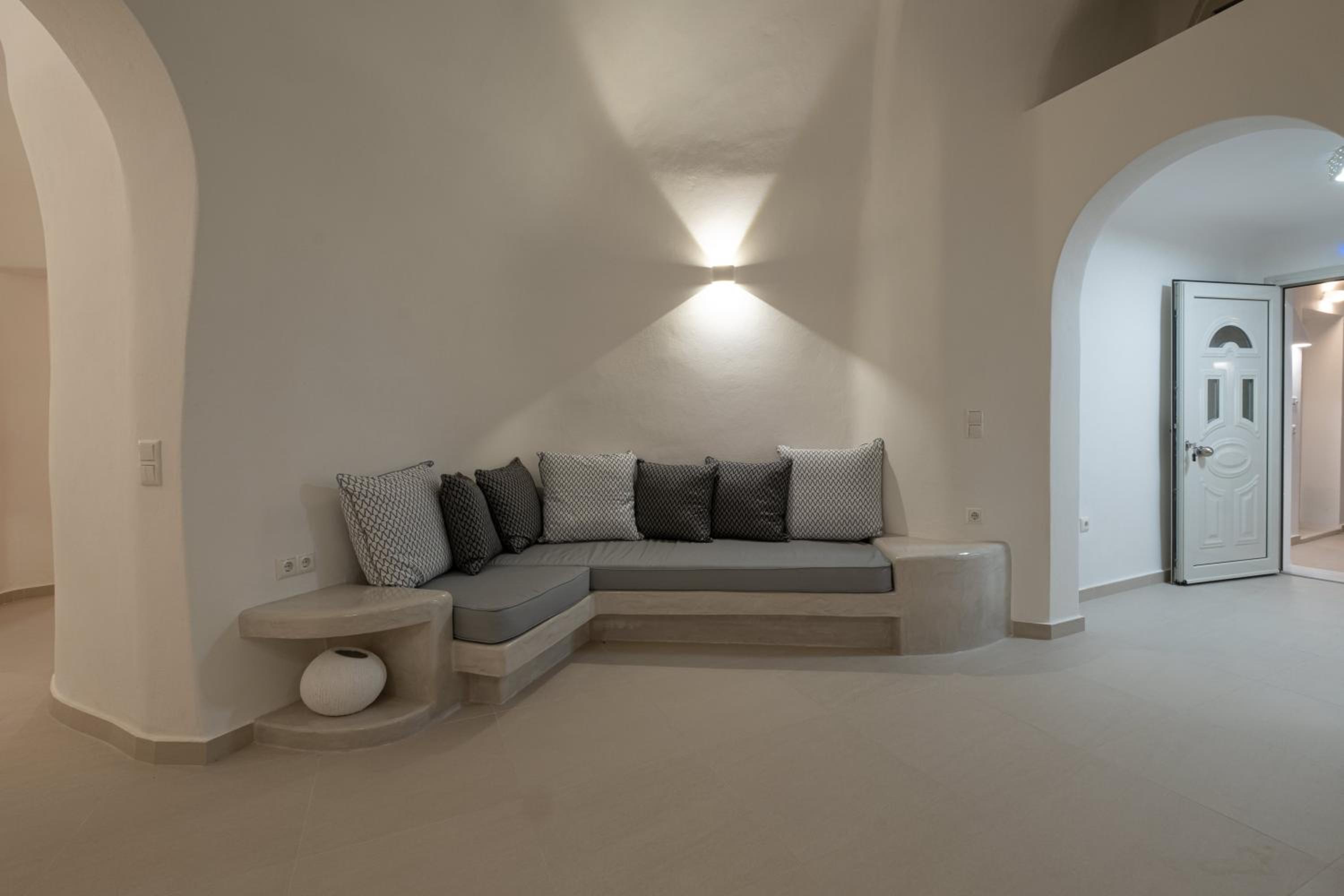 Santoterra Antigua Suites