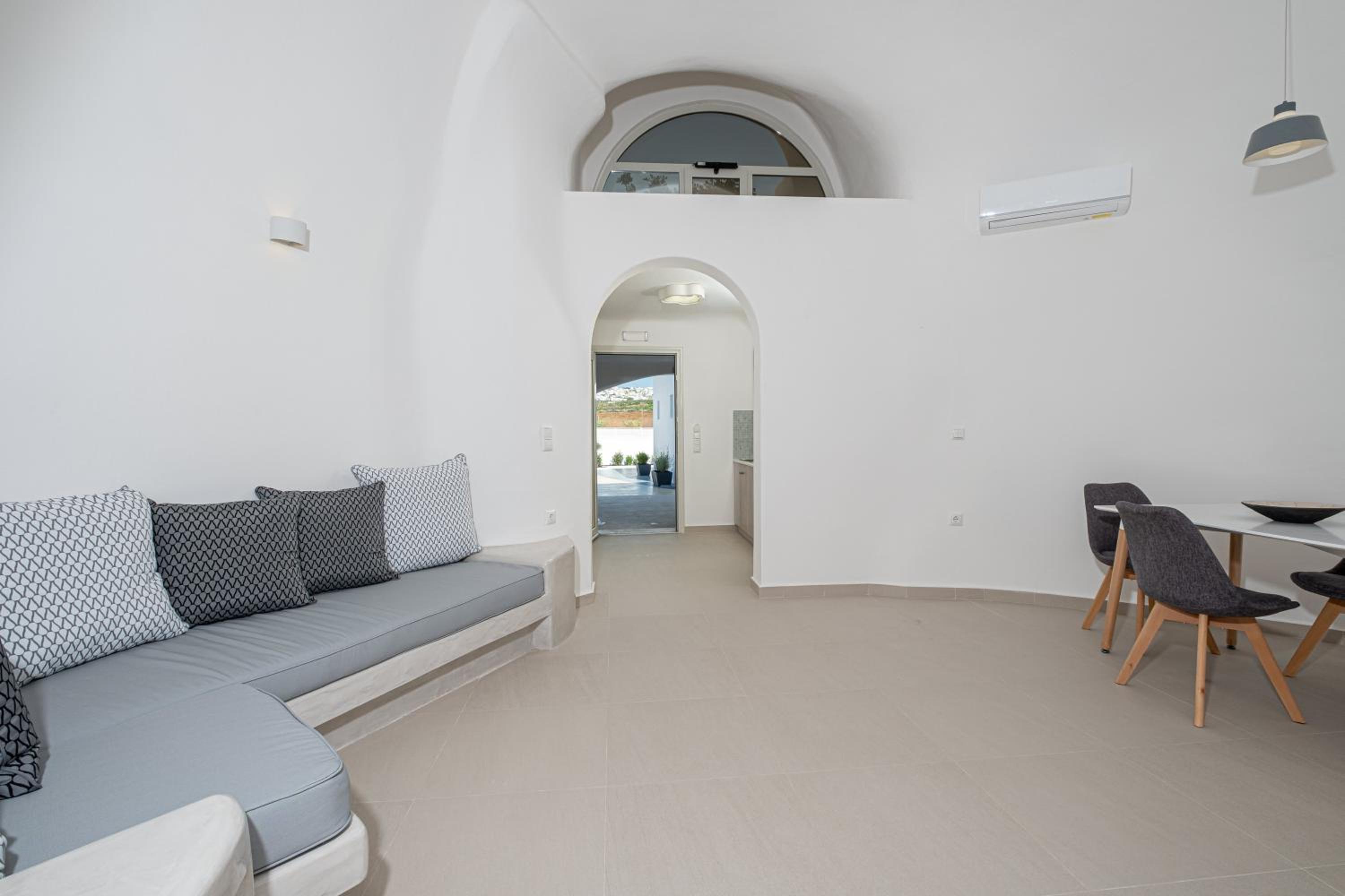 Santoterra Antigua Suites