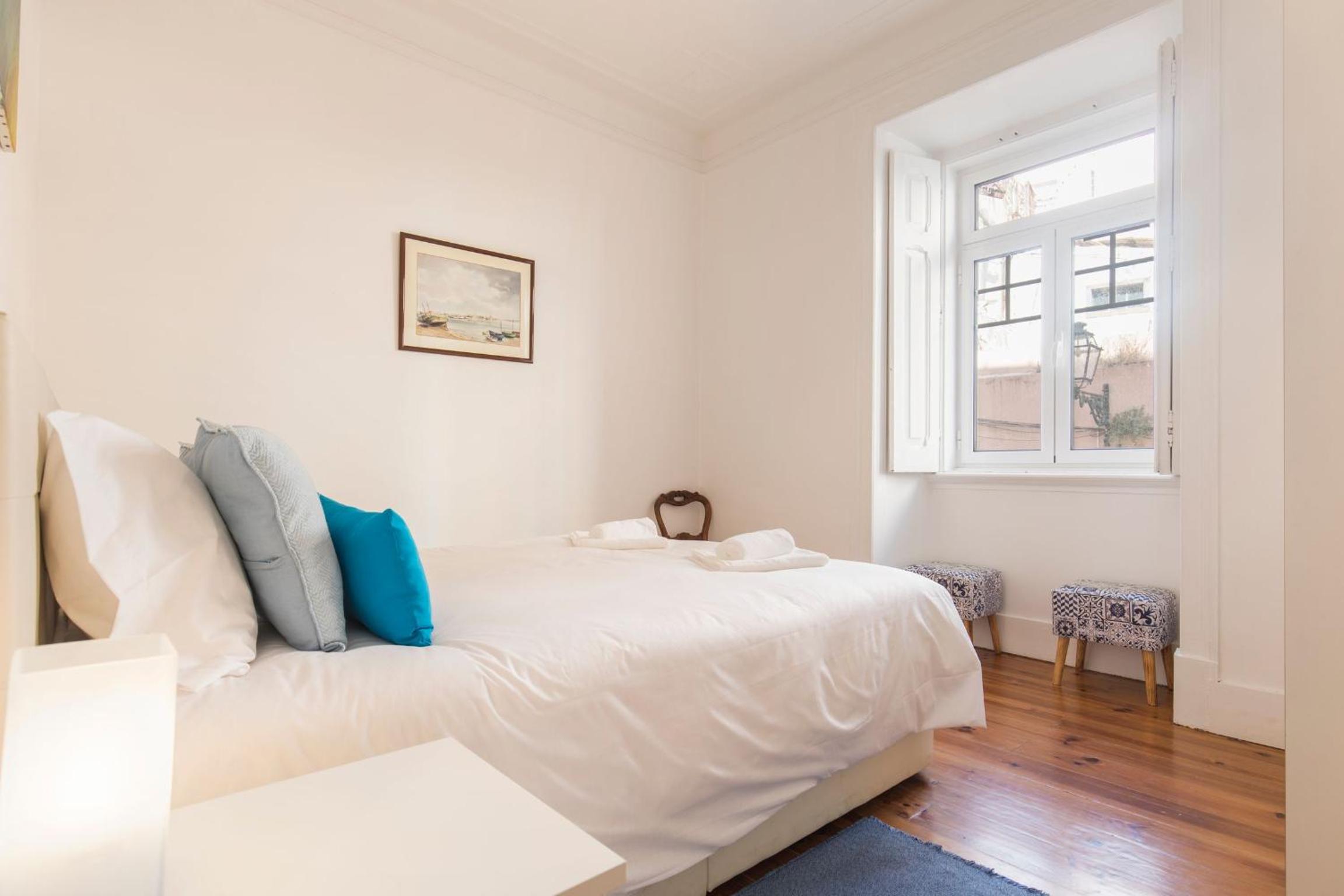 LovelyStay - Peaceful Living - Heart of the City view 3