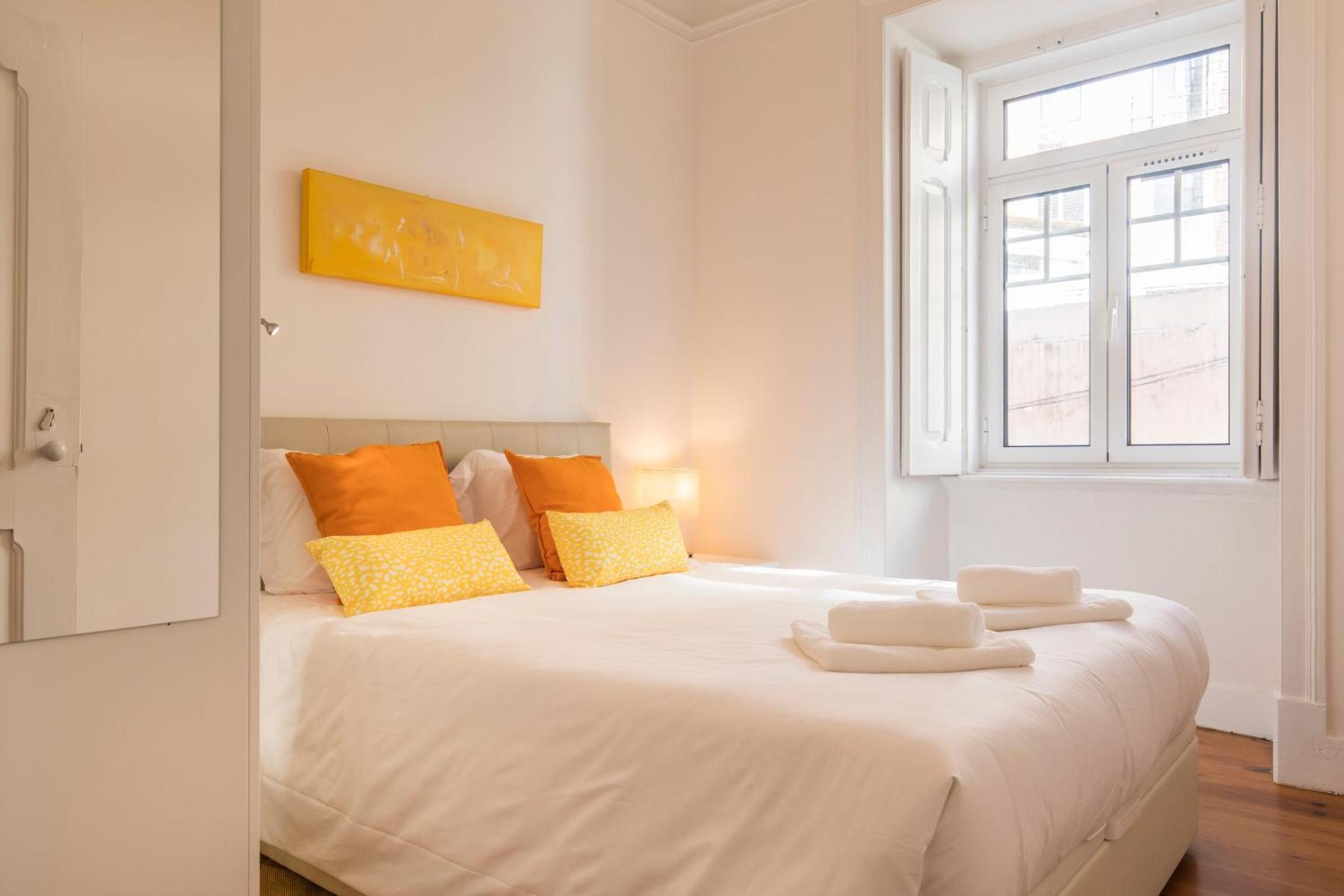 LovelyStay - Peaceful Living - Heart of the City view 4