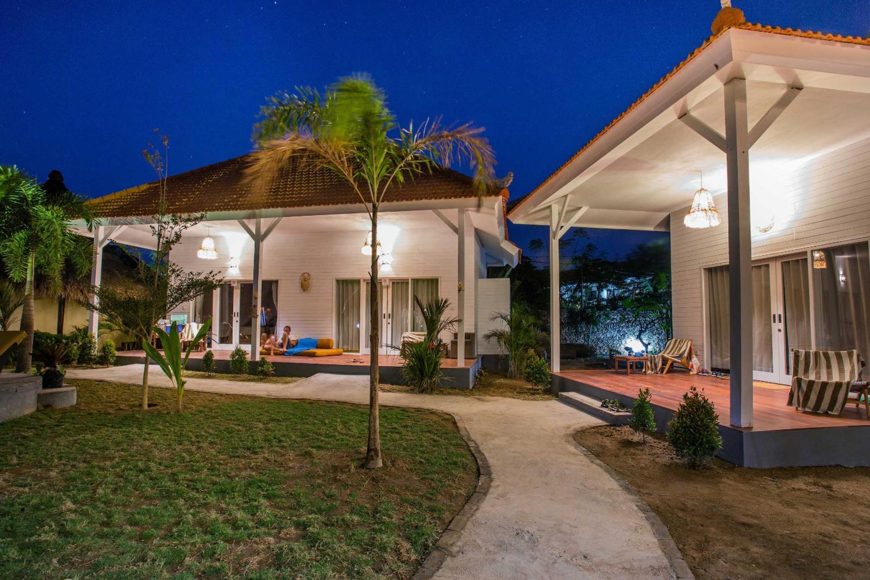 Sanghyang Bay Villas
