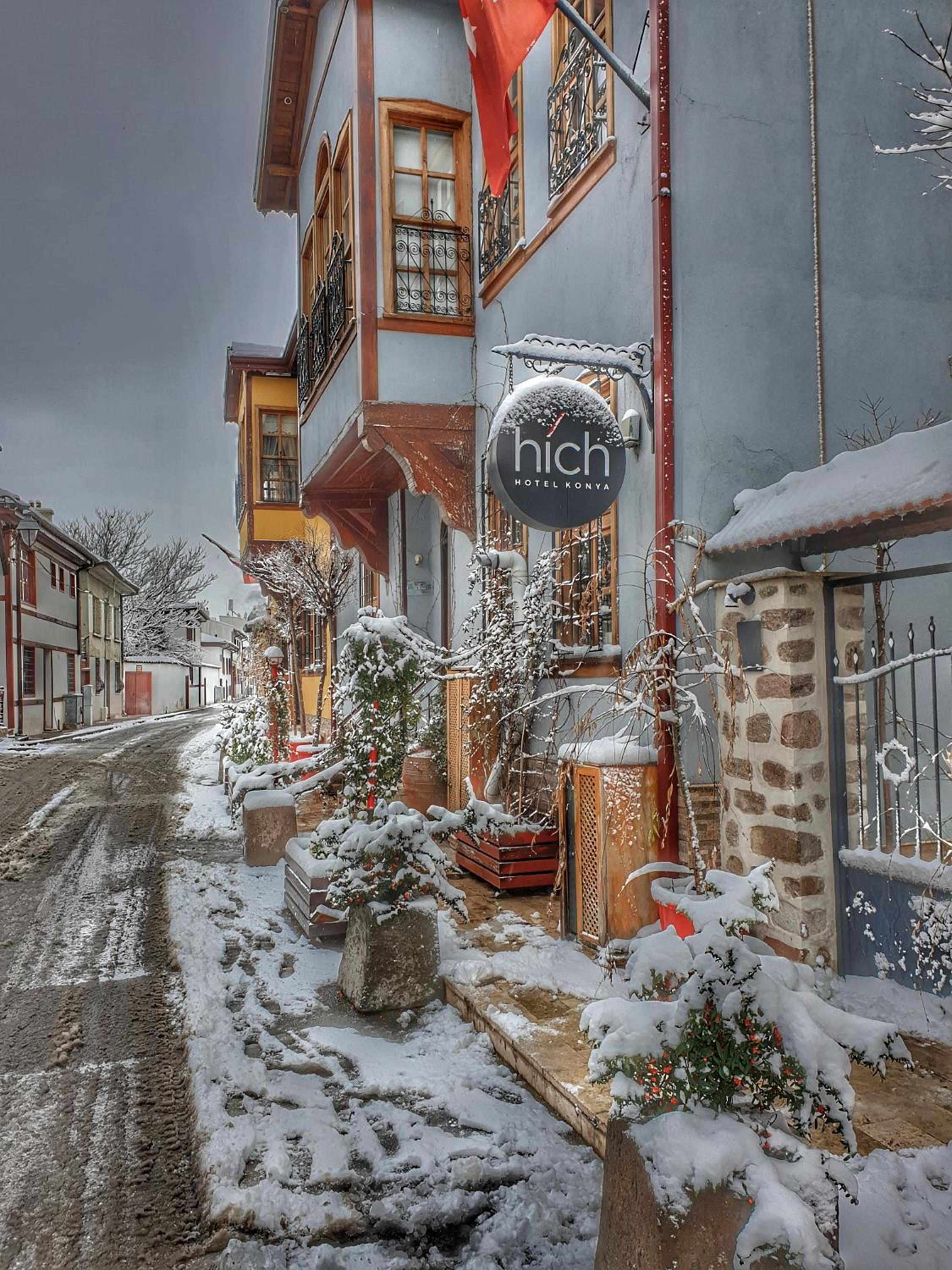Hich Hotel Konya