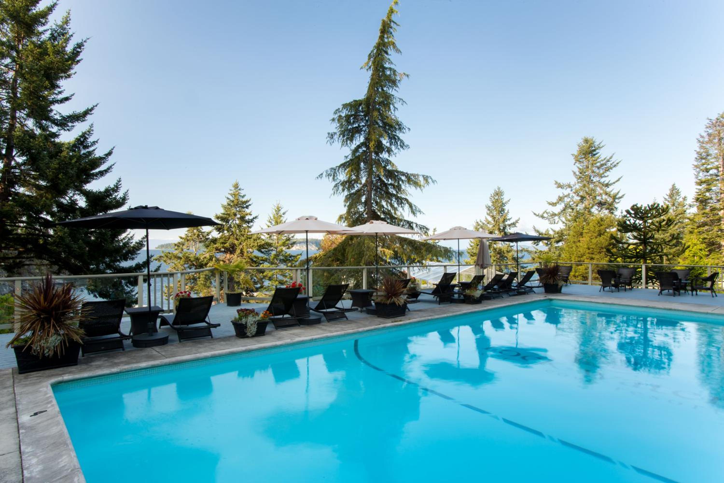 Rockwater Secret Cove Resort