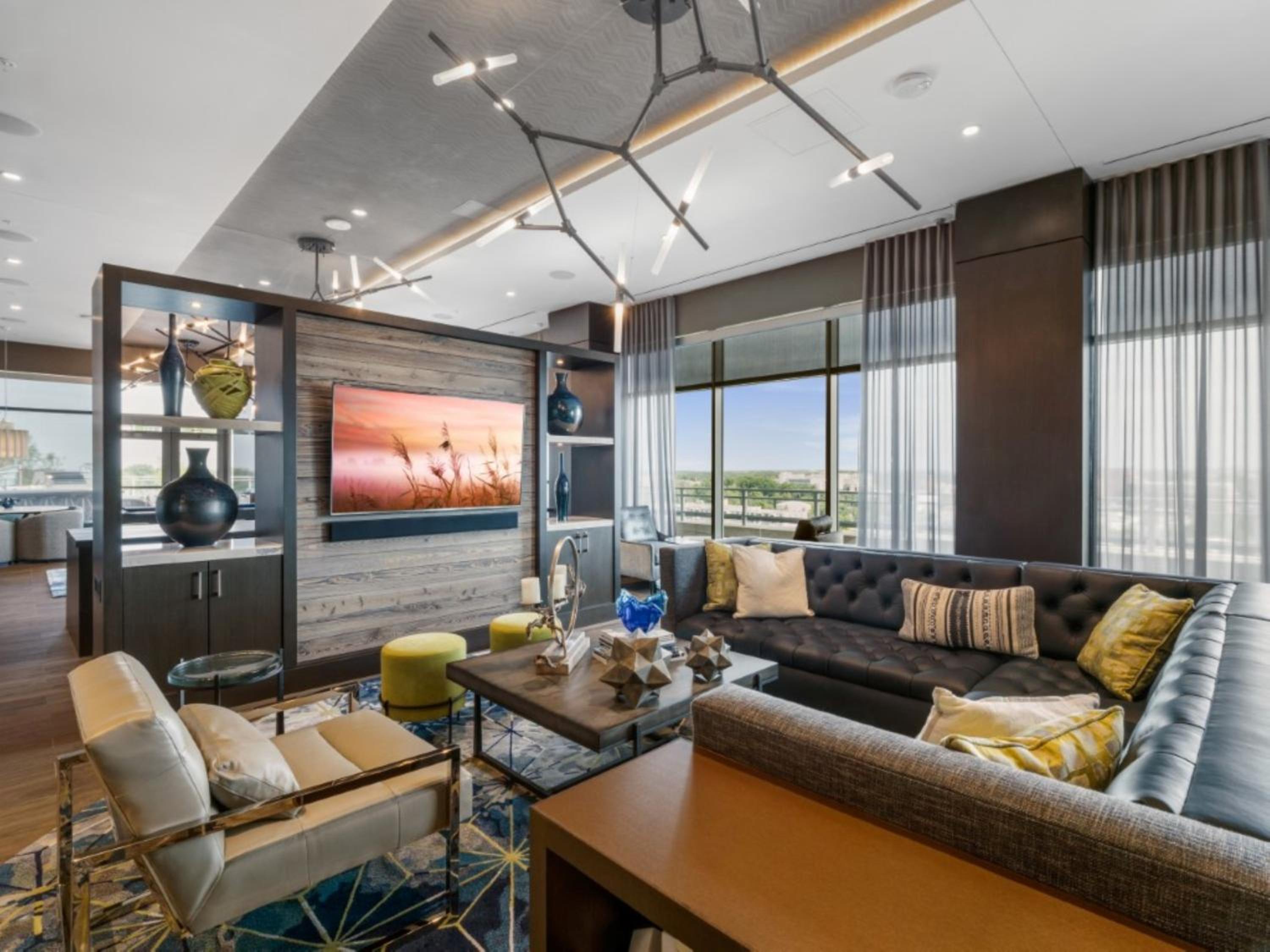 Global Luxury Suites Bethesda Chevy Chase - Property Image 11