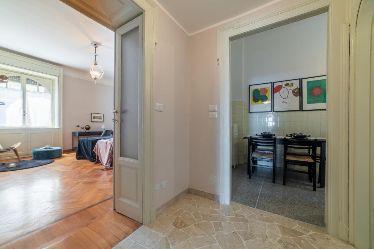 ALTIDO Sophisticated 3-bed flat with desk