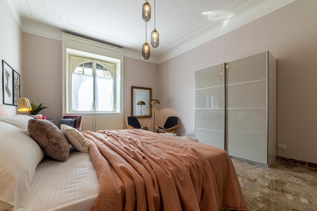ALTIDO Sophisticated 3-bed flat with desk