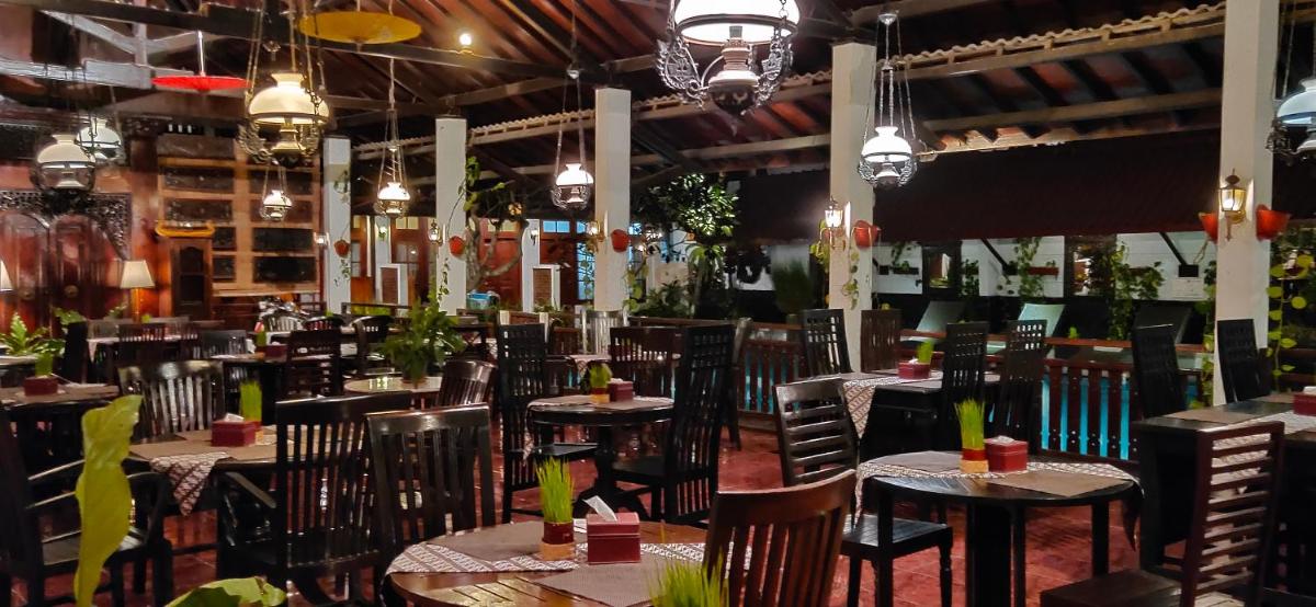 restaurant