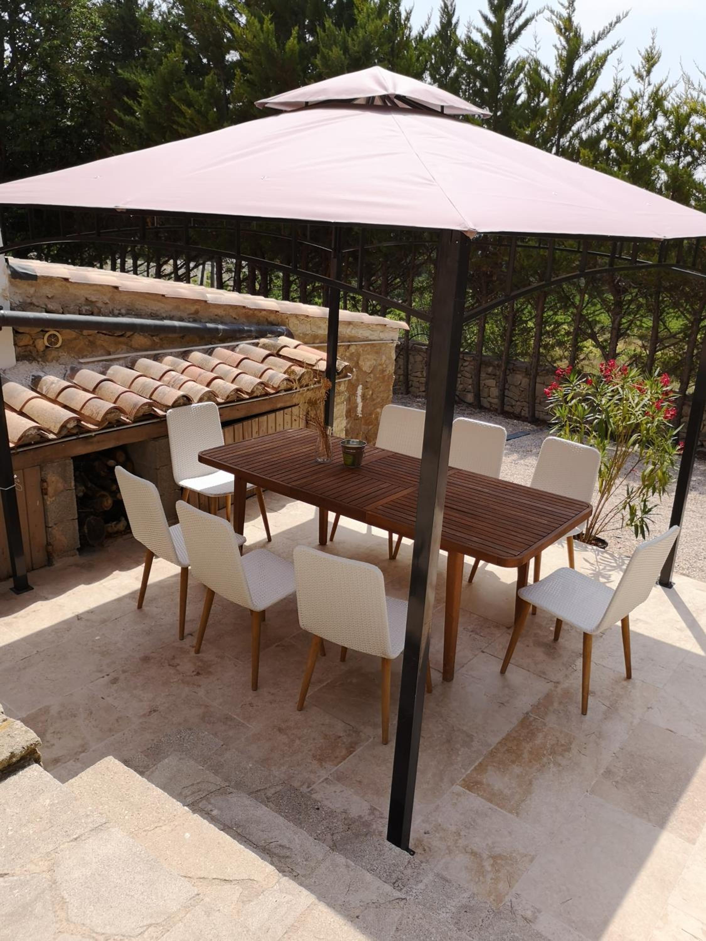 outdoor BBQ area