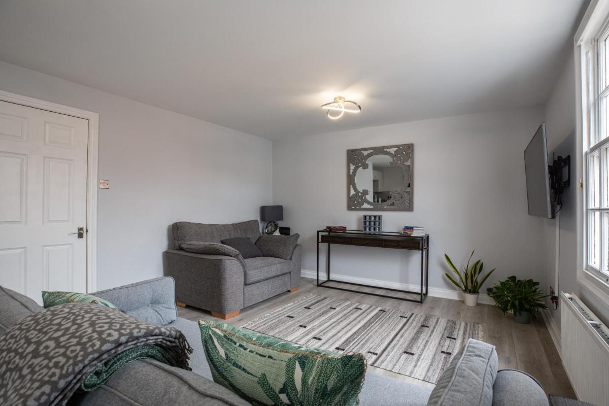 Kingfisher Mews view 3