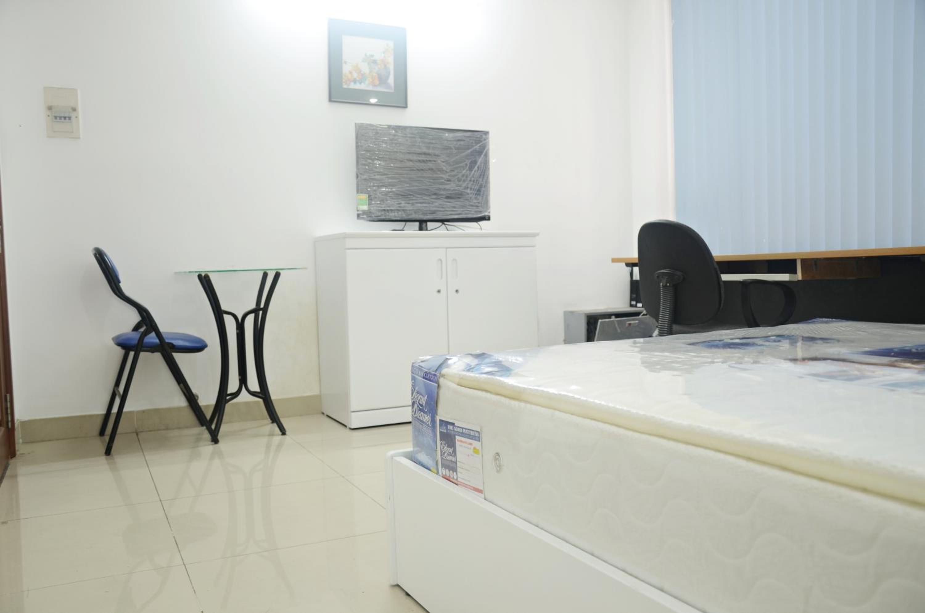 Smiley Apartment 3