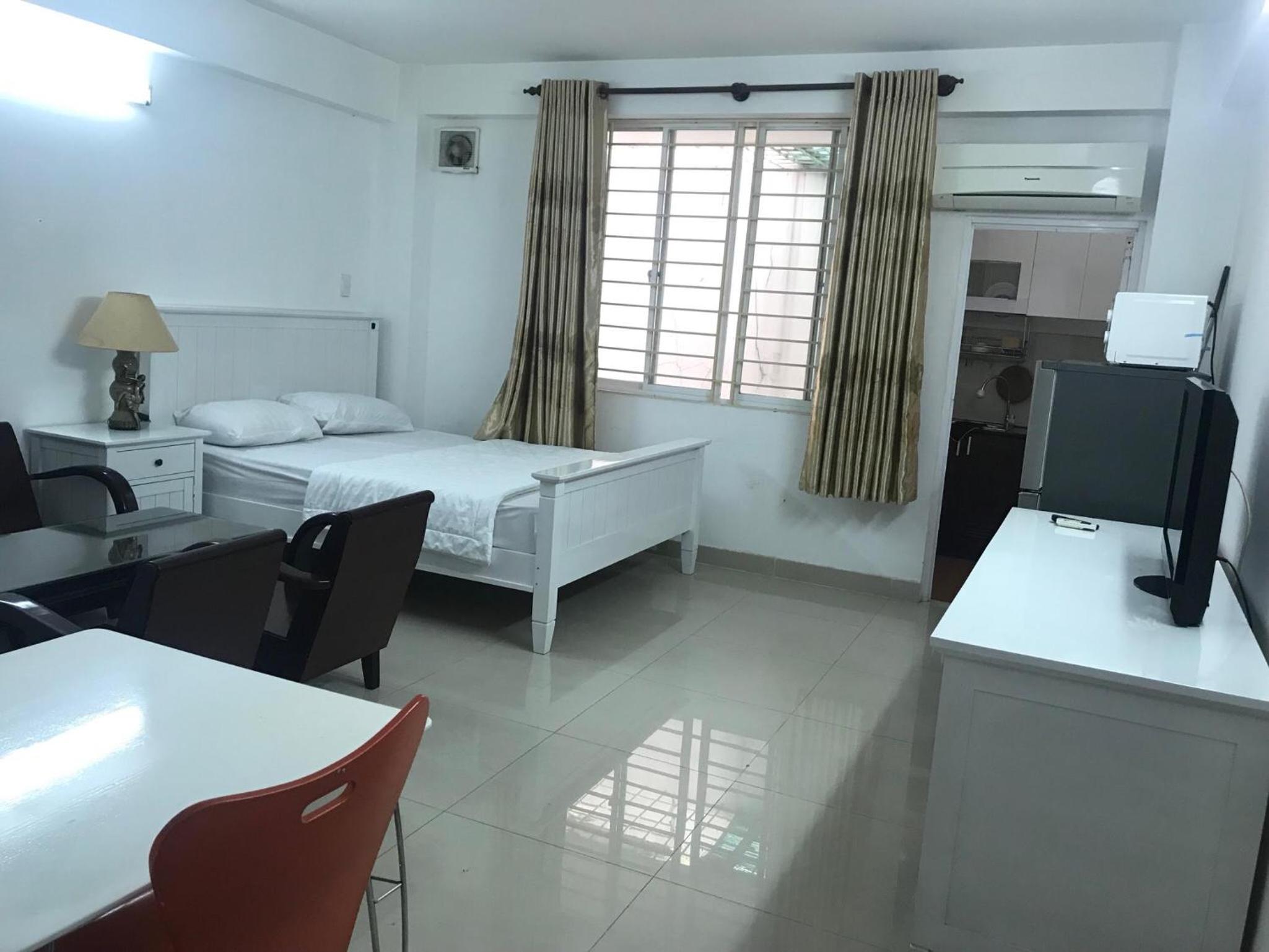 Smiley Apartment 3