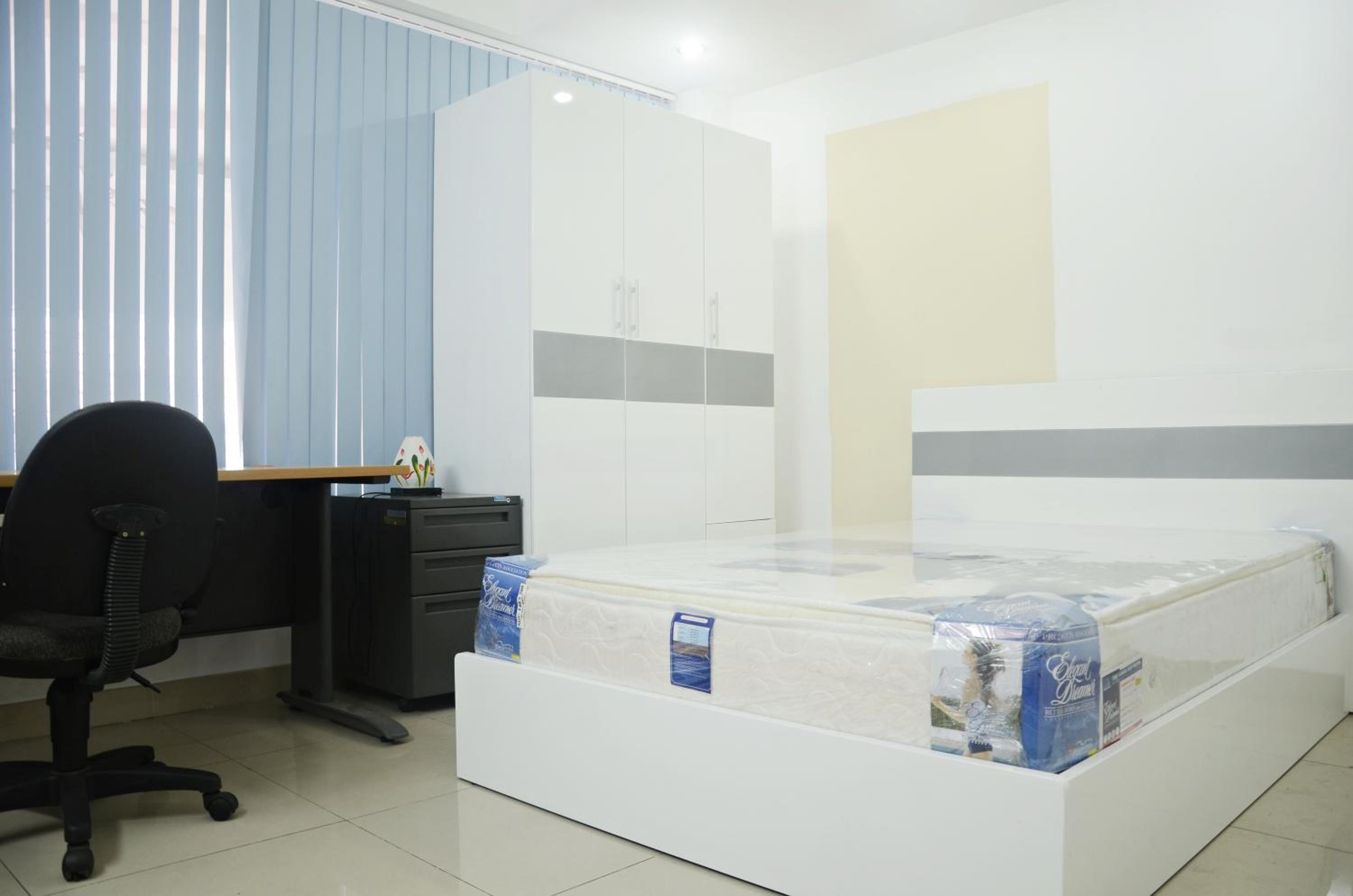 Smiley Apartment 3