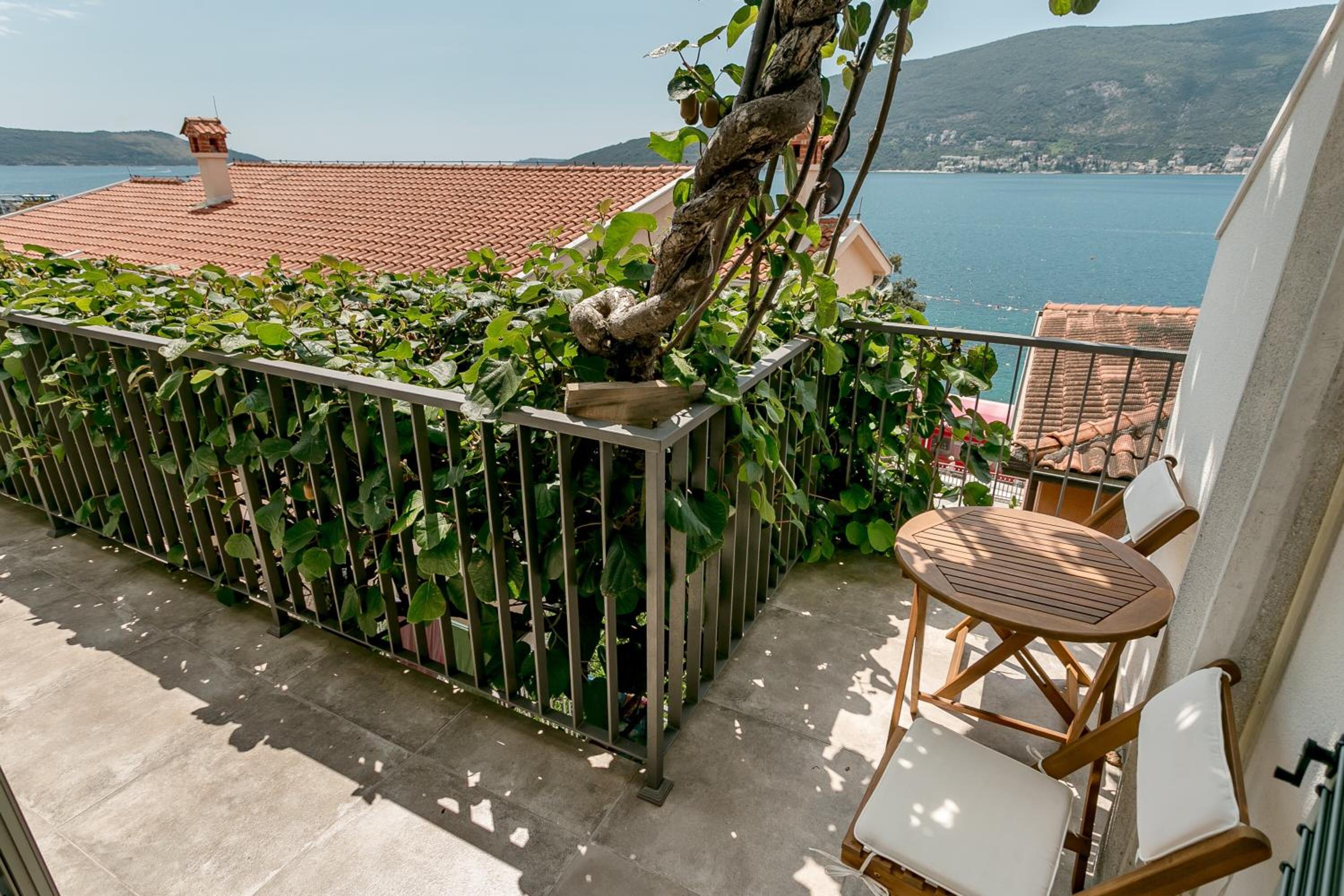 Boka Apartment 4 view 2